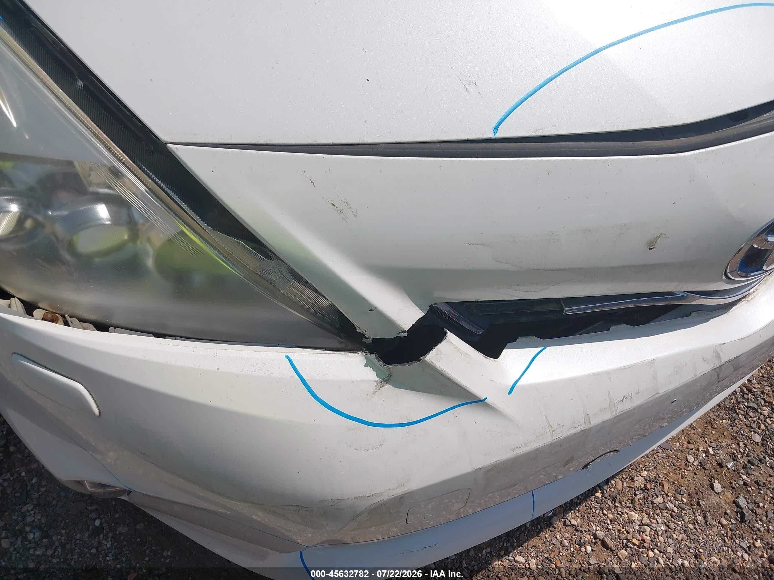2012 Toyota Prius V Five White vin: JTDZN3EU0C3158475