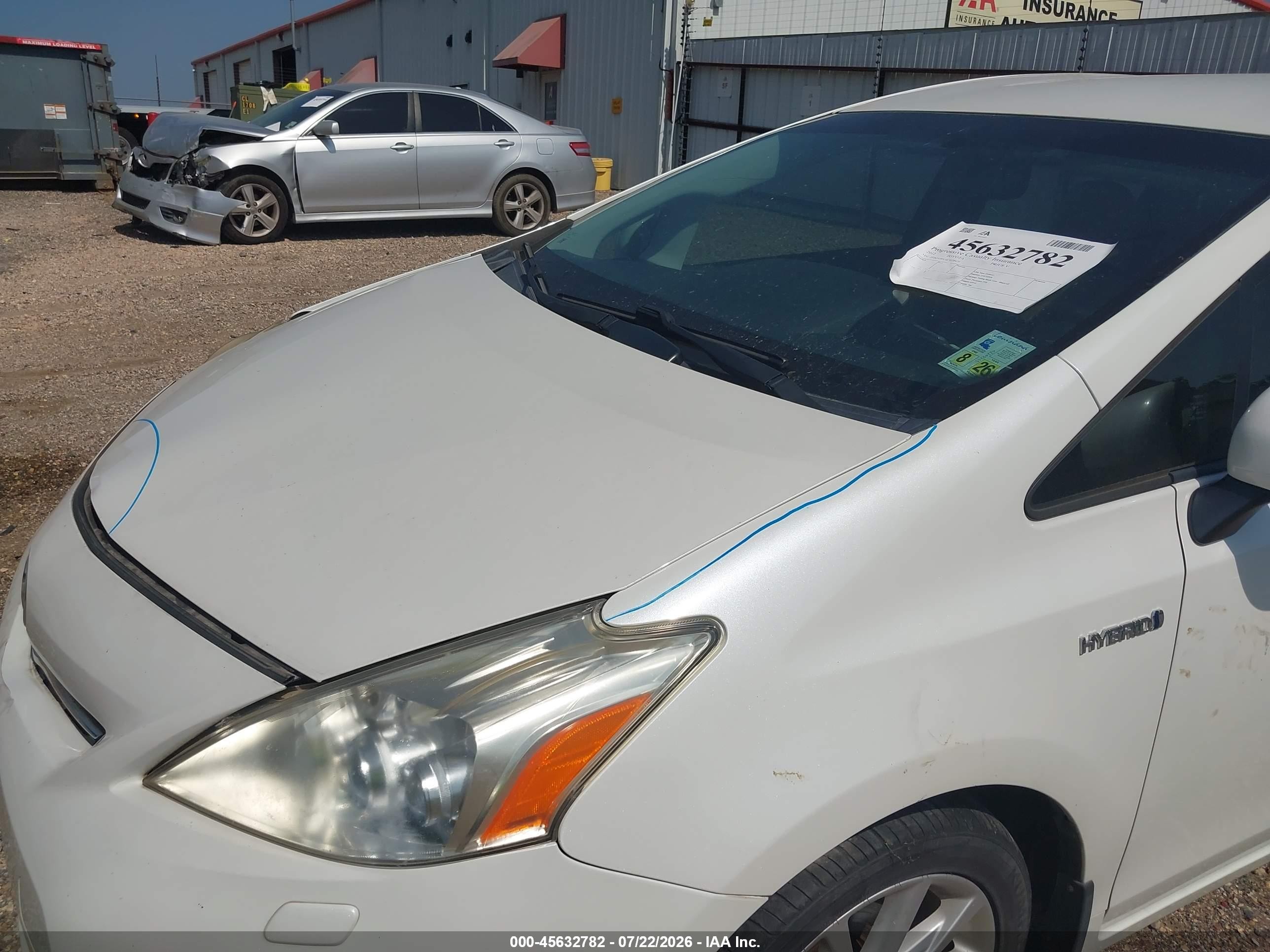 2012 Toyota Prius V Five White vin: JTDZN3EU0C3158475