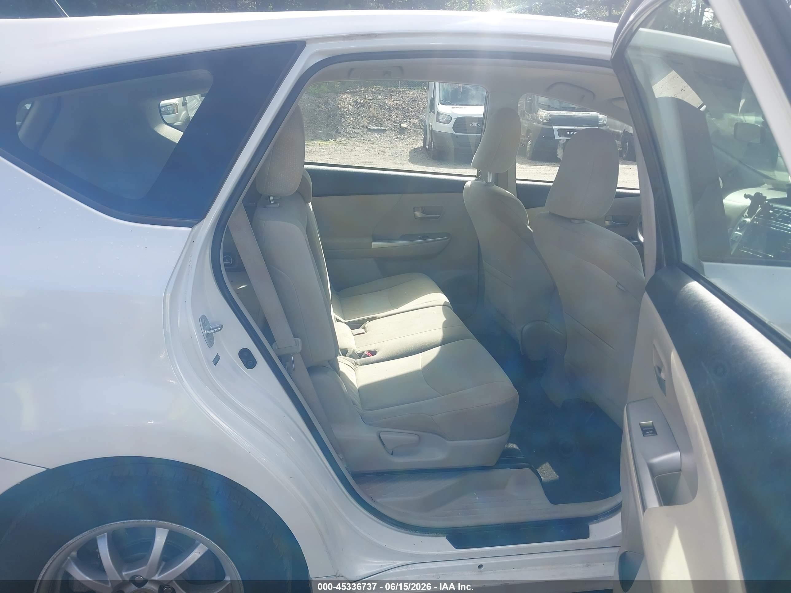 2012 Toyota Prius V Two White vin: JTDZN3EU0C3159996