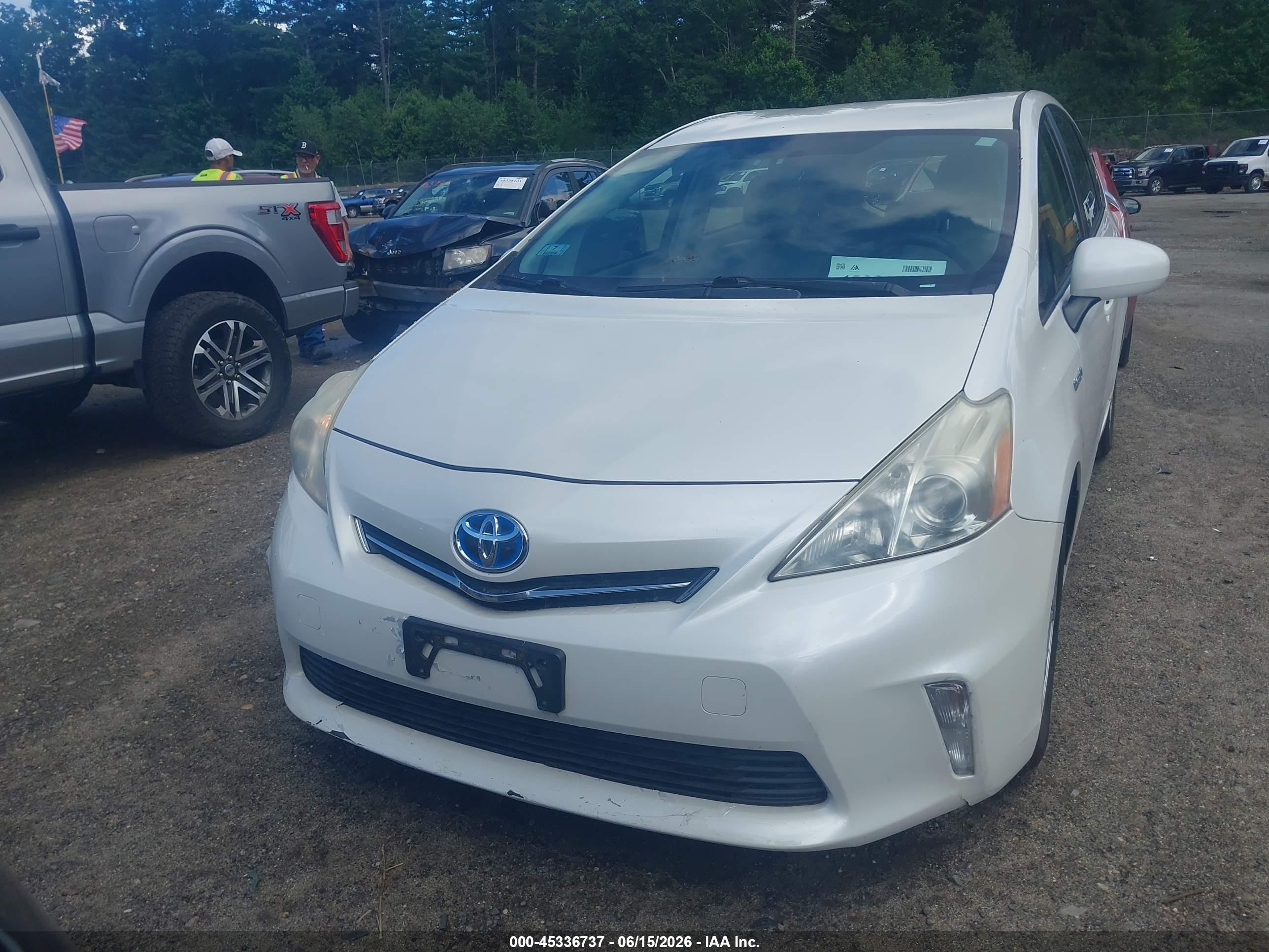 2012 Toyota Prius V Two White vin: JTDZN3EU0C3159996