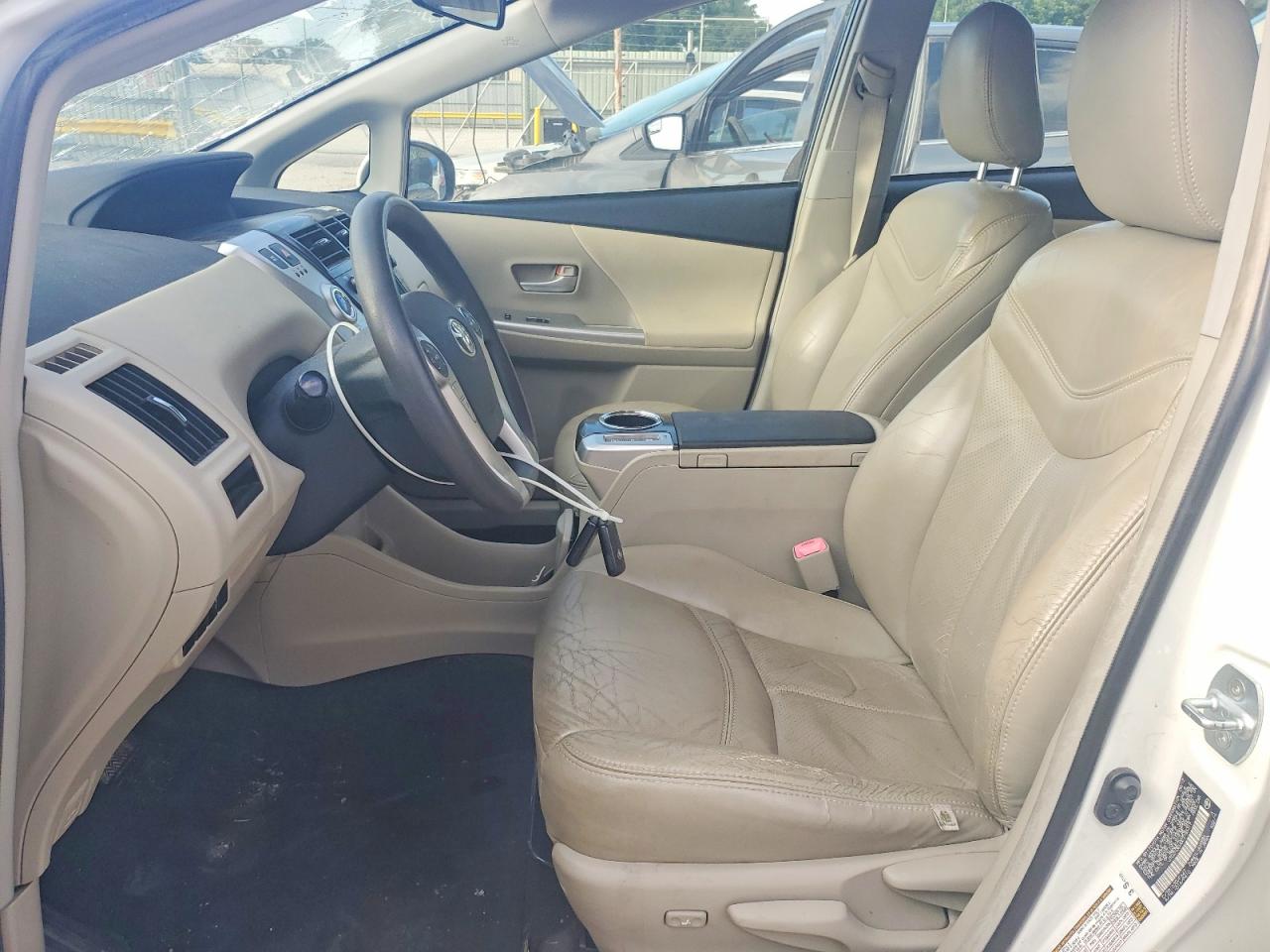 2012 Toyota Prius V Two White vin: JTDZN3EU0C3185319
