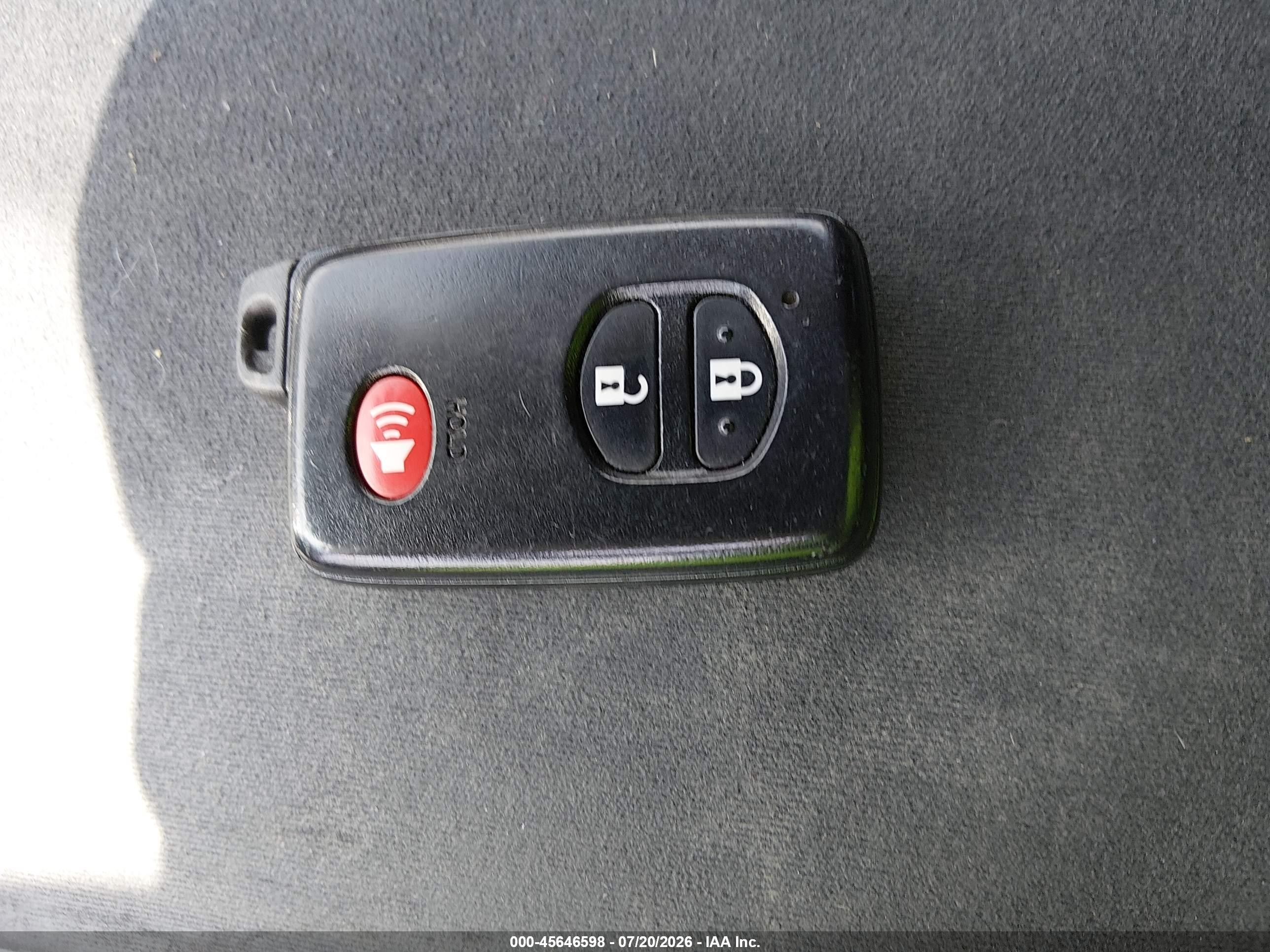 2013 Toyota Prius V Two Silver vin: JTDZN3EU0D3194247