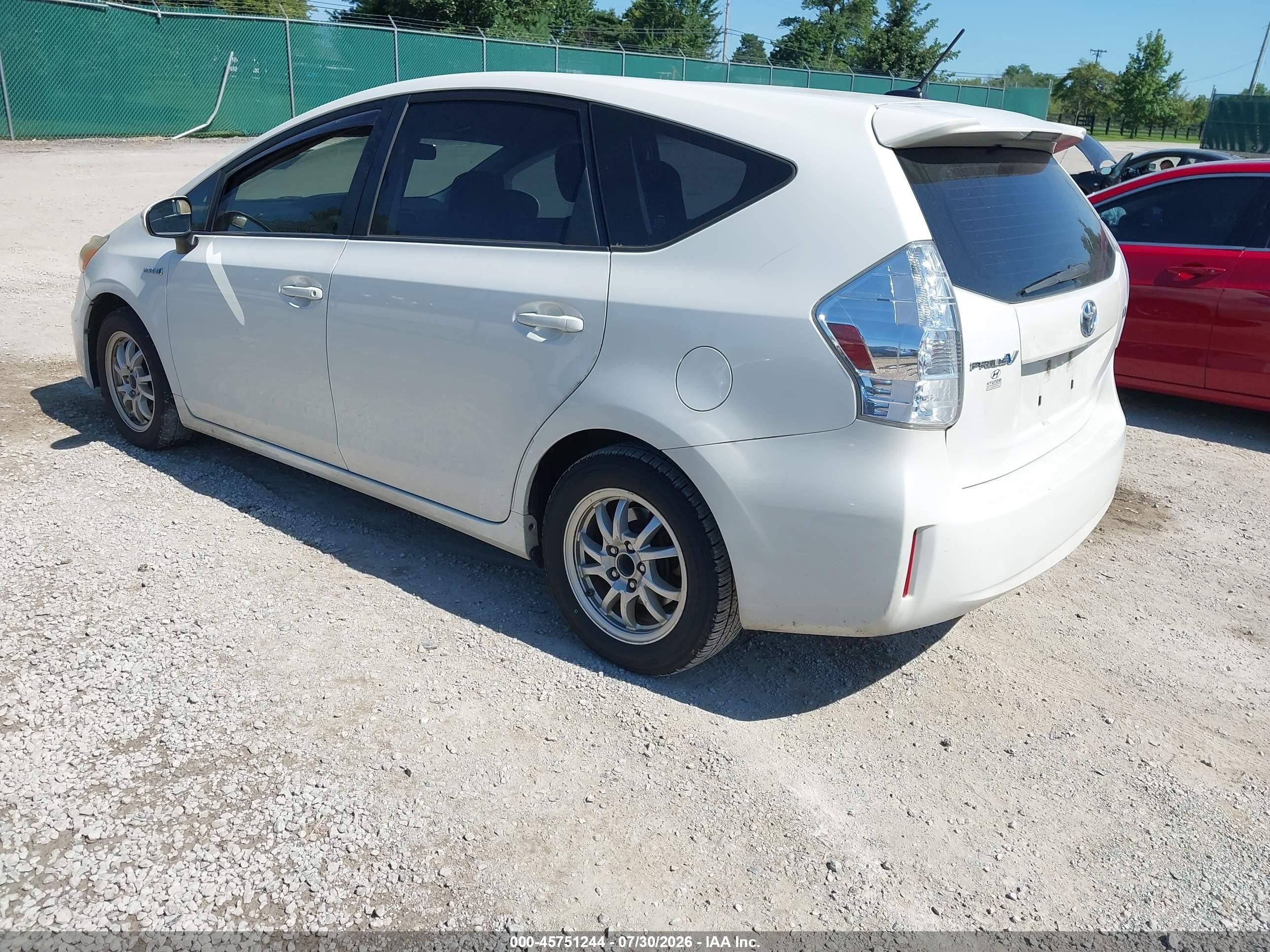 2013 Toyota Prius V Three White vin: JTDZN3EU0D3278293