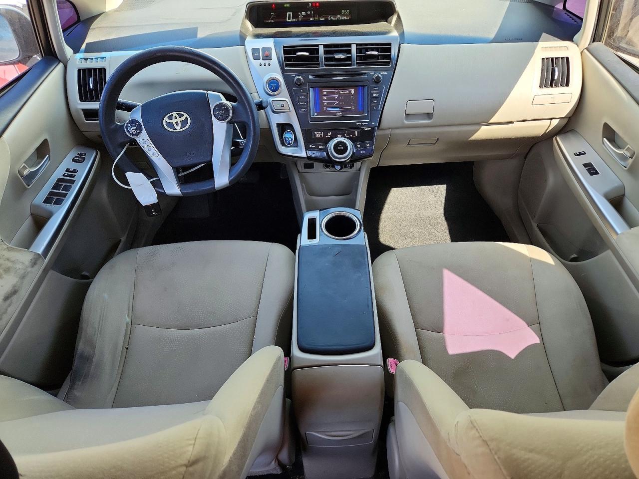 2013 Toyota Prius V Green vin: JTDZN3EU0D3286751