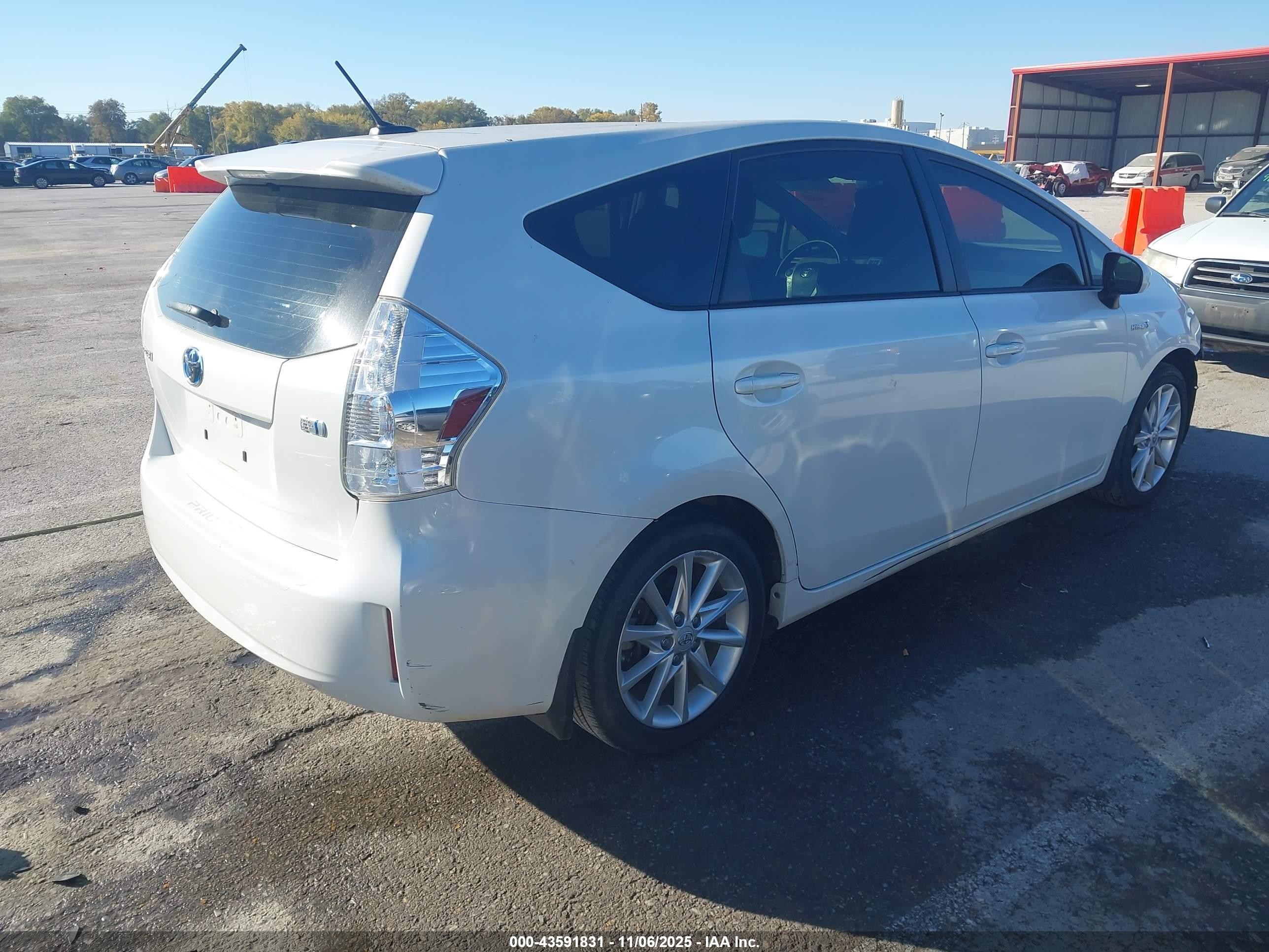 2014 Toyota Prius V Five White vin: JTDZN3EU0EJ014374