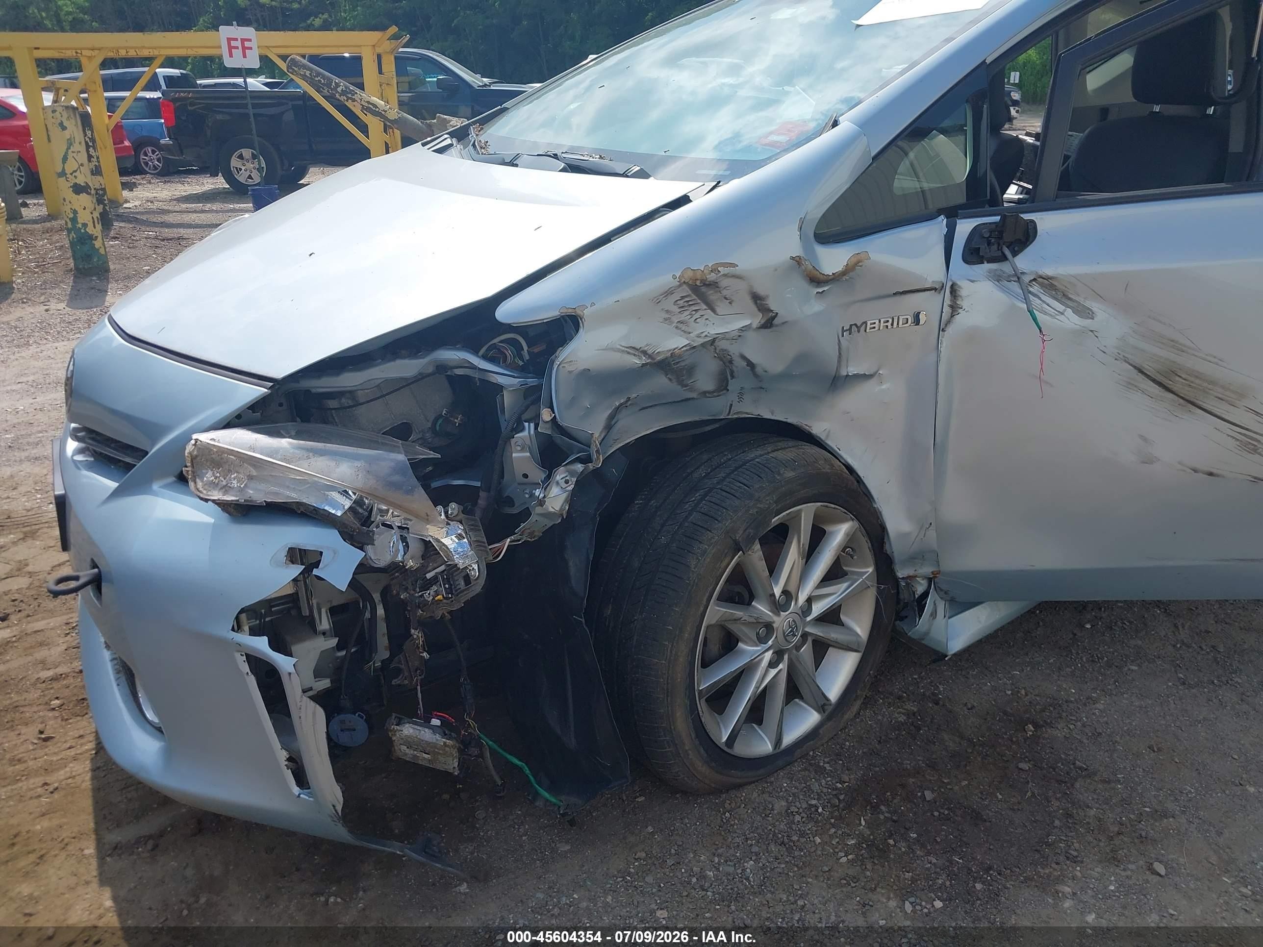 2014 Toyota Prius V Five Light Blue vin: JTDZN3EU0EJ014696