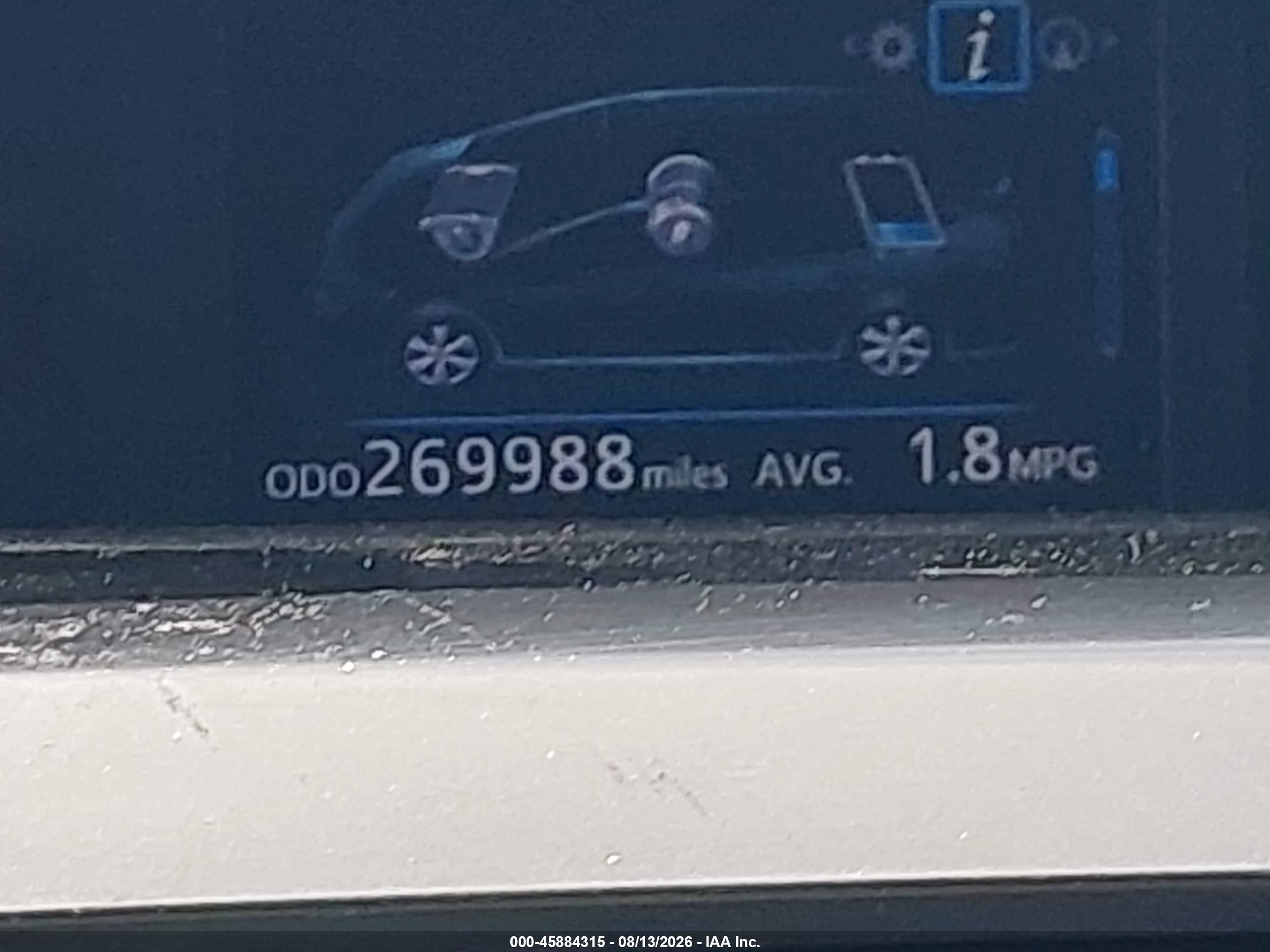 2015 Toyota Prius V Four Серебряный vin: JTDZN3EU0FJ021116
