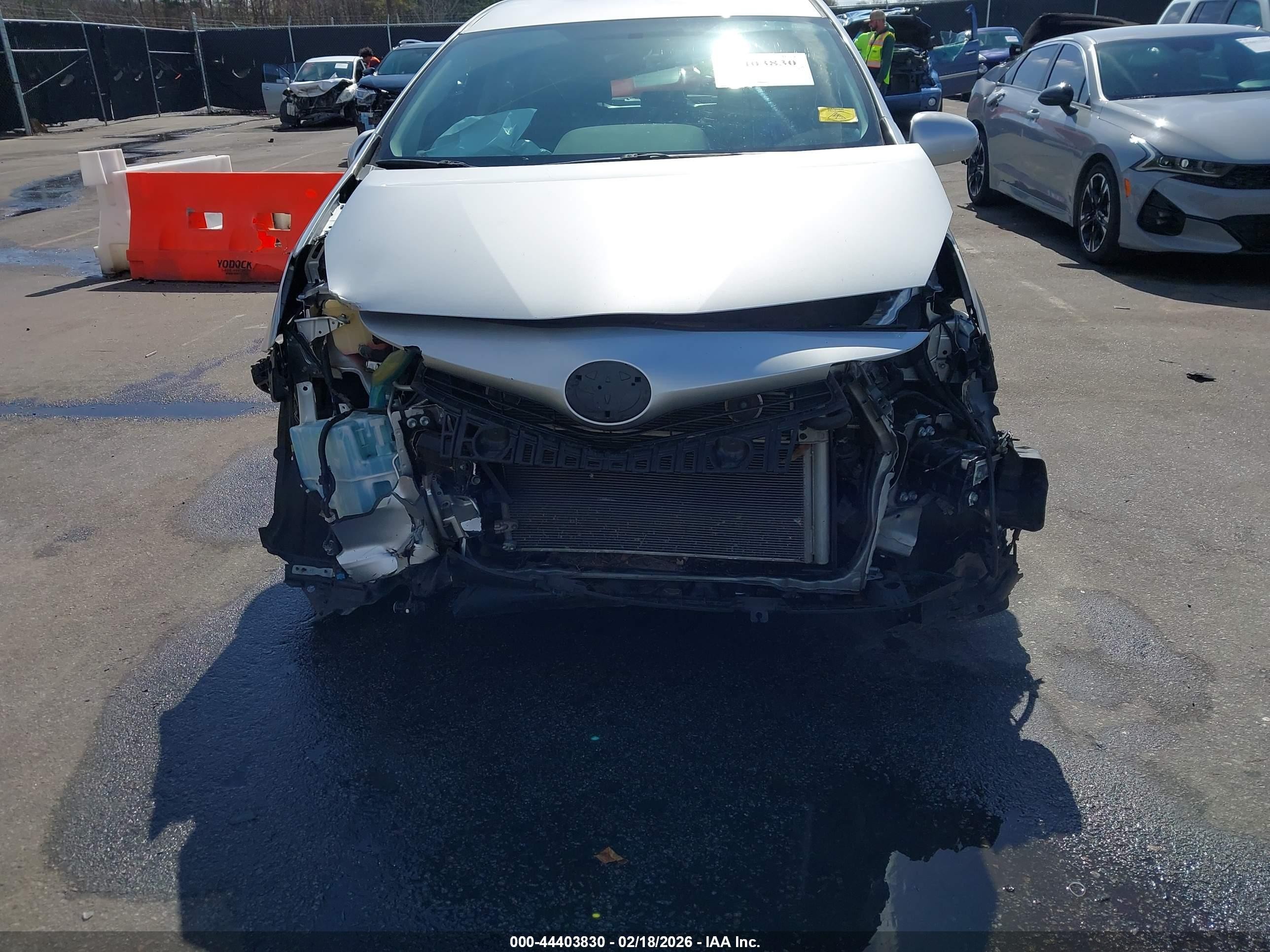 2015 Toyota Prius V Three Silver vin: JTDZN3EU0FJ022119