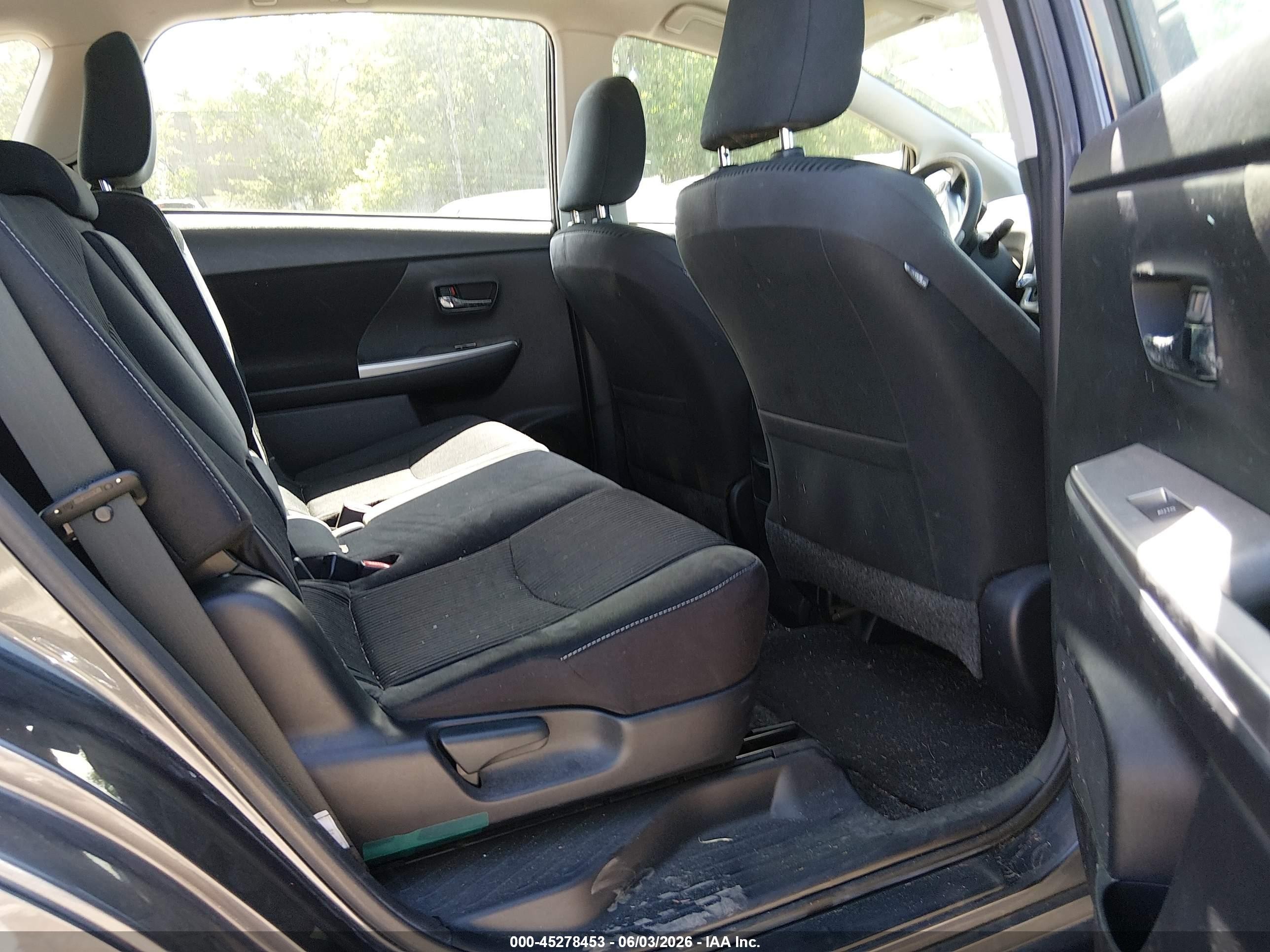 2015 Toyota Prius V Three Gray vin: JTDZN3EU0FJ029524