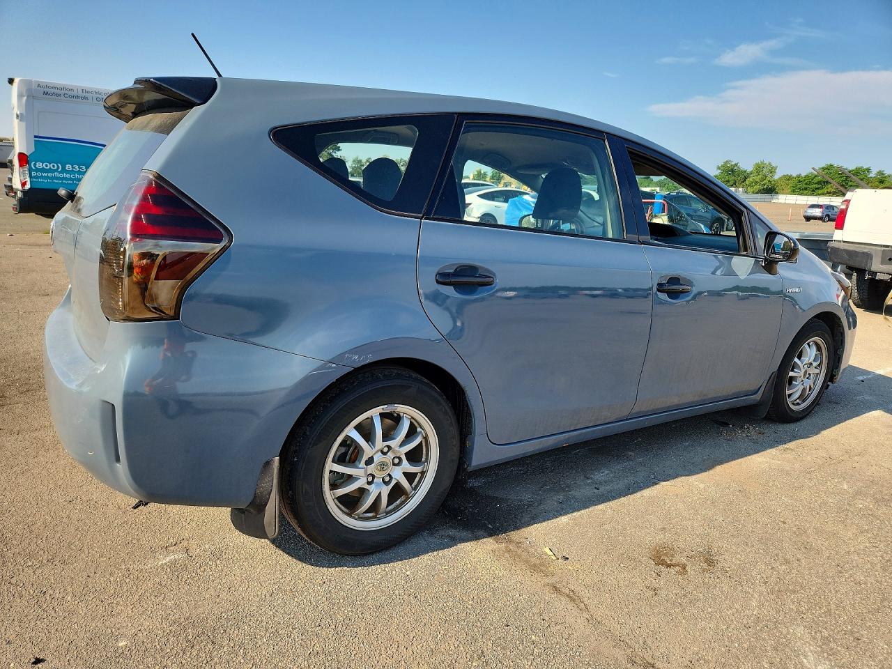 2015 Toyota Prius V Two Blue vin: JTDZN3EU0FJ033394