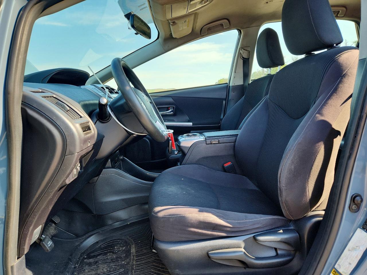 2015 Toyota Prius V Two Blue vin: JTDZN3EU0FJ033394