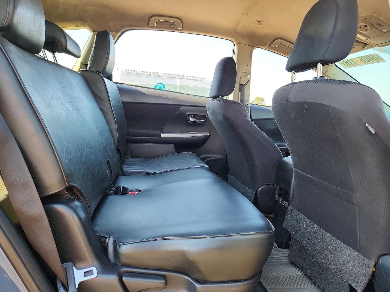 2015 Toyota Prius V Two Blue vin: JTDZN3EU0FJ033394