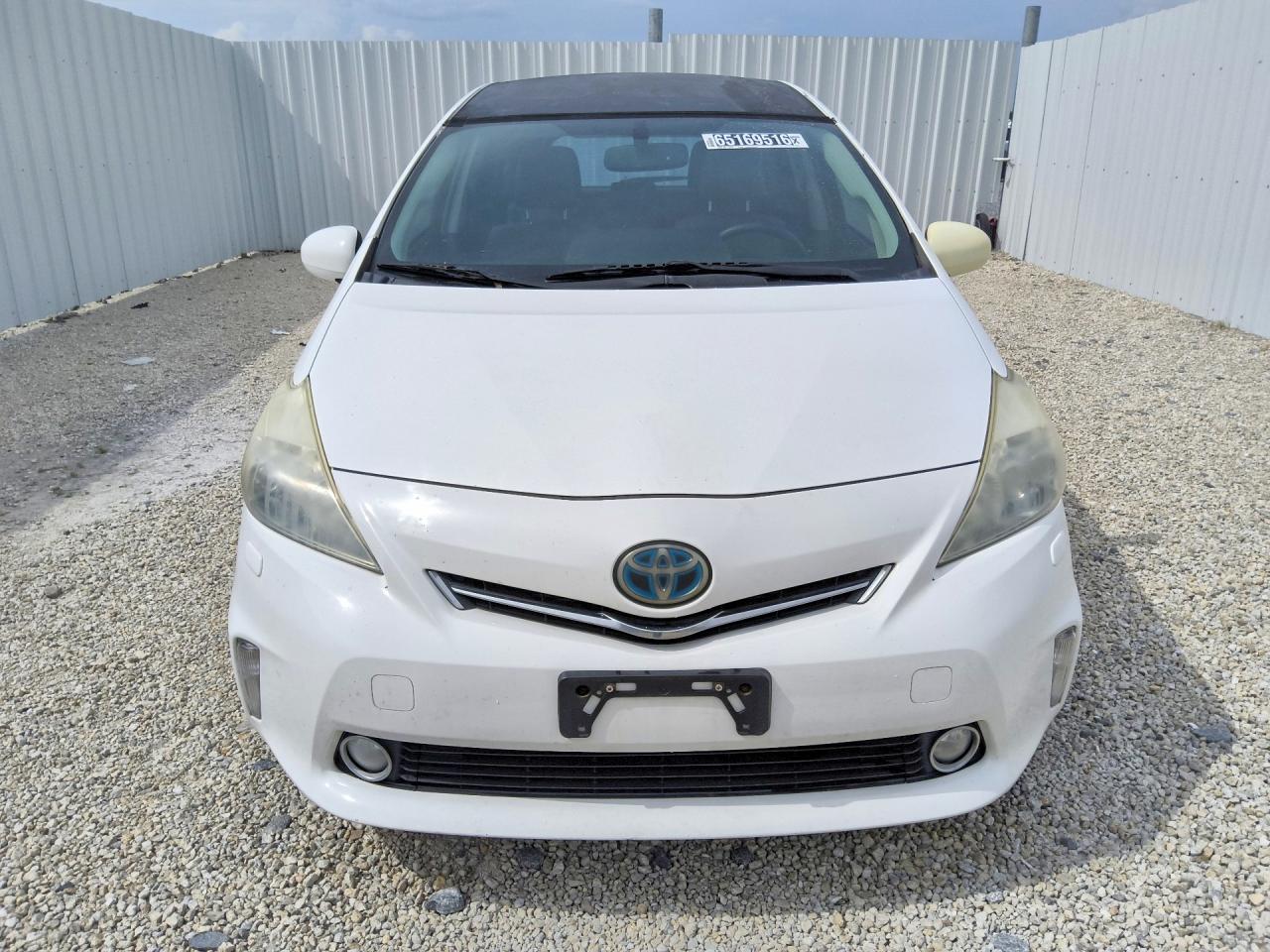 2012 Toyota Prius V Five White vin: JTDZN3EU1C3041472