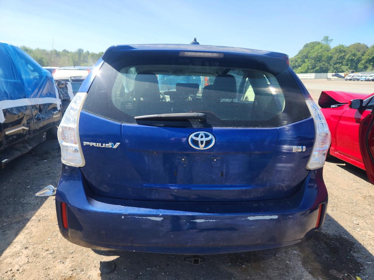 2012 Toyota Prius V Three Blue vin: JTDZN3EU1C3139045