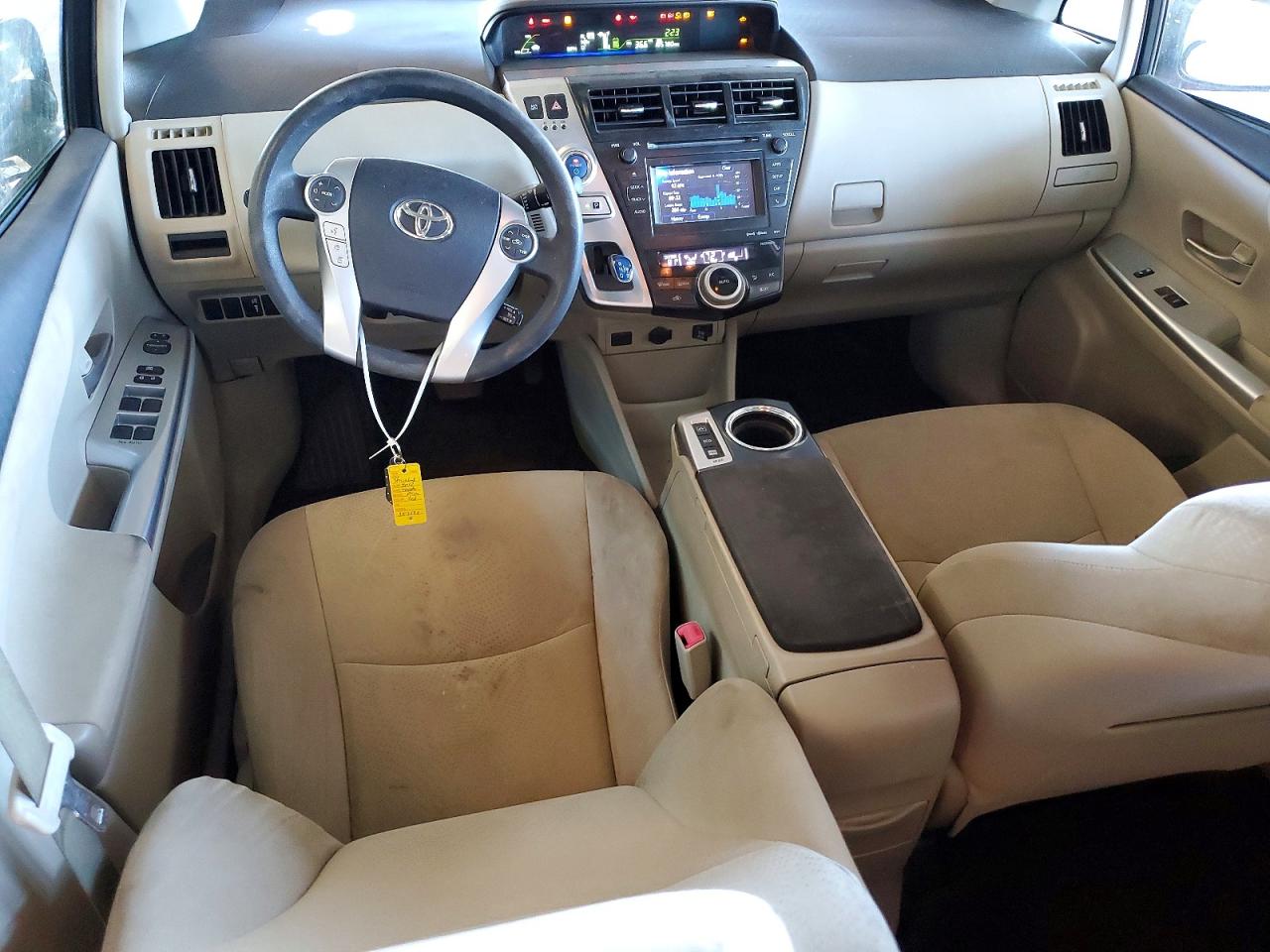 2012 Toyota Prius V Three Бордовый vin: JTDZN3EU1C3186334