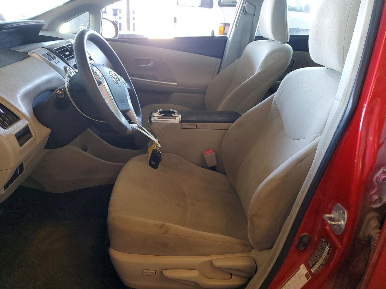 2012 Toyota Prius V Three Бордовый vin: JTDZN3EU1C3186334