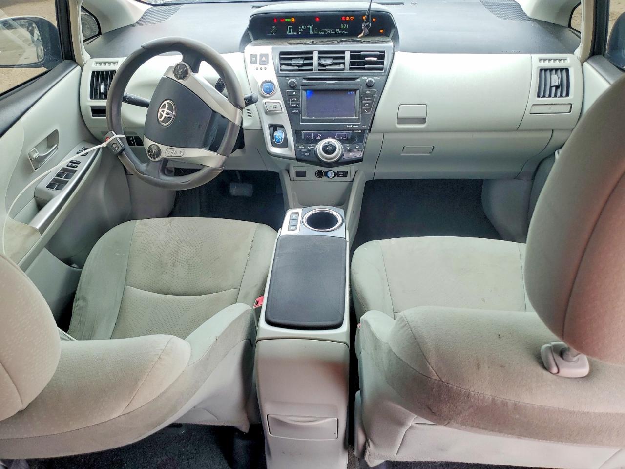 2013 Toyota Prius V Three Silver vin: JTDZN3EU1D3203702