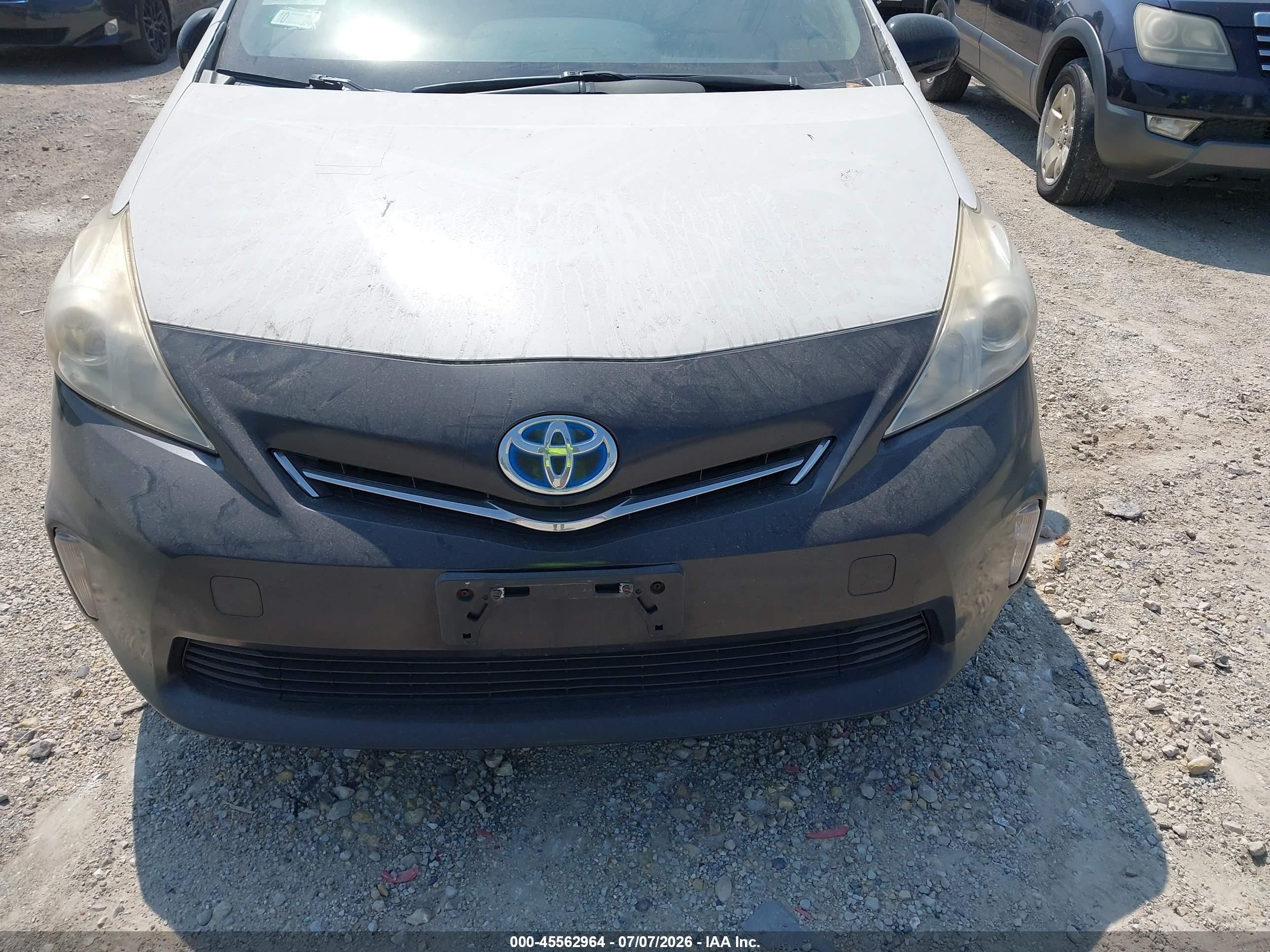 2013 Toyota Prius V Three White vin: JTDZN3EU1D3222539