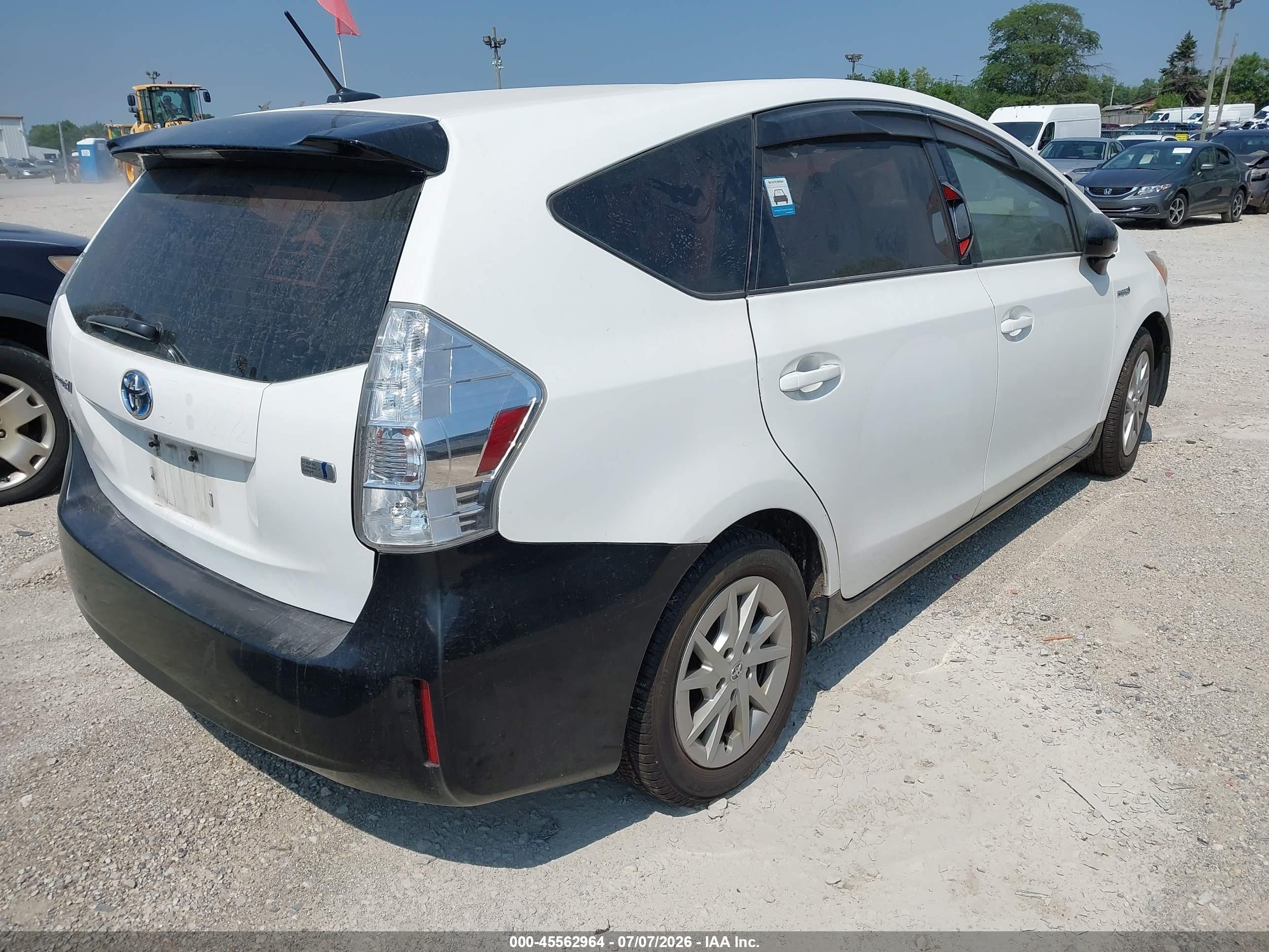 2013 Toyota Prius V Three White vin: JTDZN3EU1D3222539