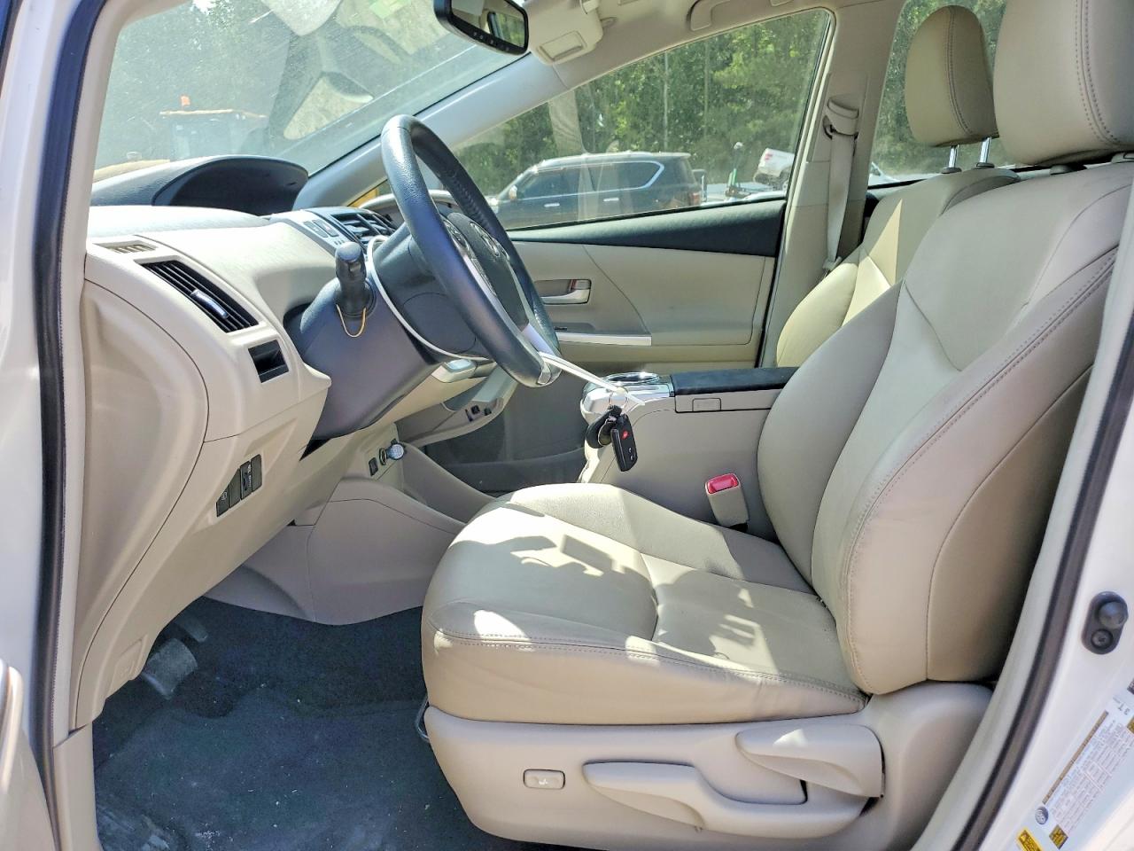 2011 Toyota Prius Белый vin: JTDZN3EU1D3248476