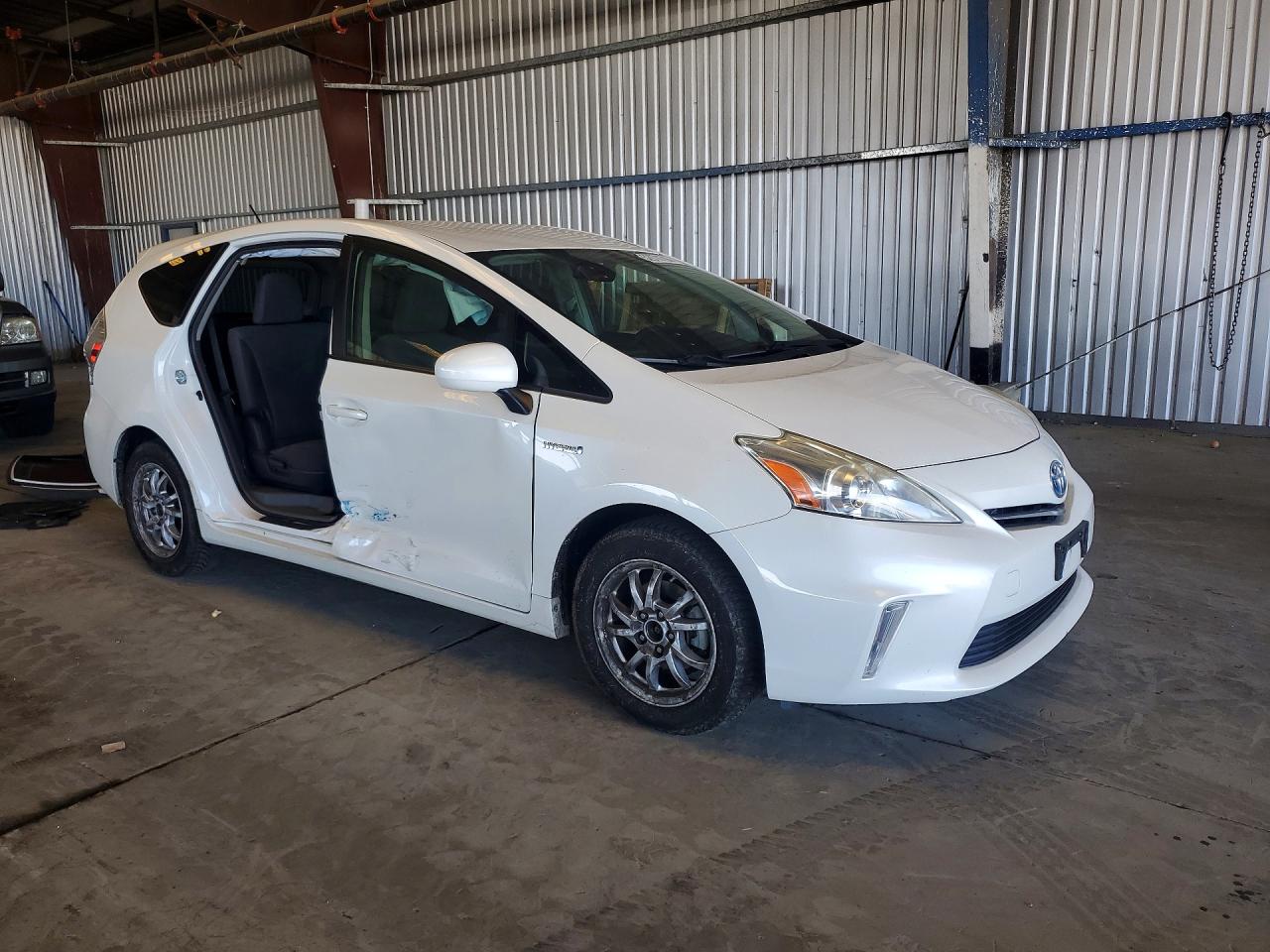 2013 Toyota Prius V Two White vin: JTDZN3EU1D3255976