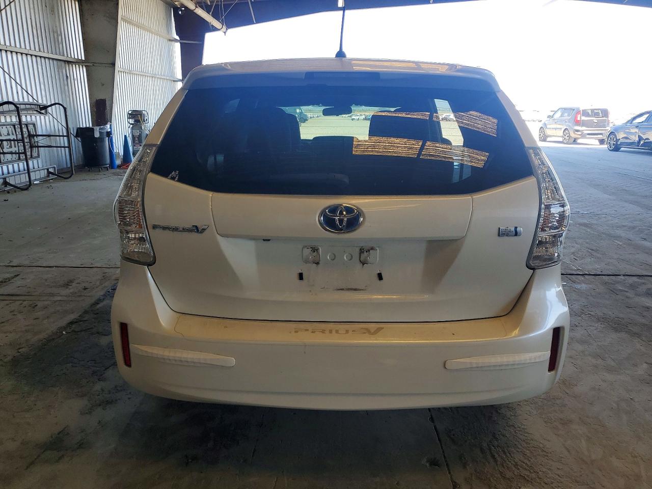 2013 Toyota Prius V Two White vin: JTDZN3EU1D3255976