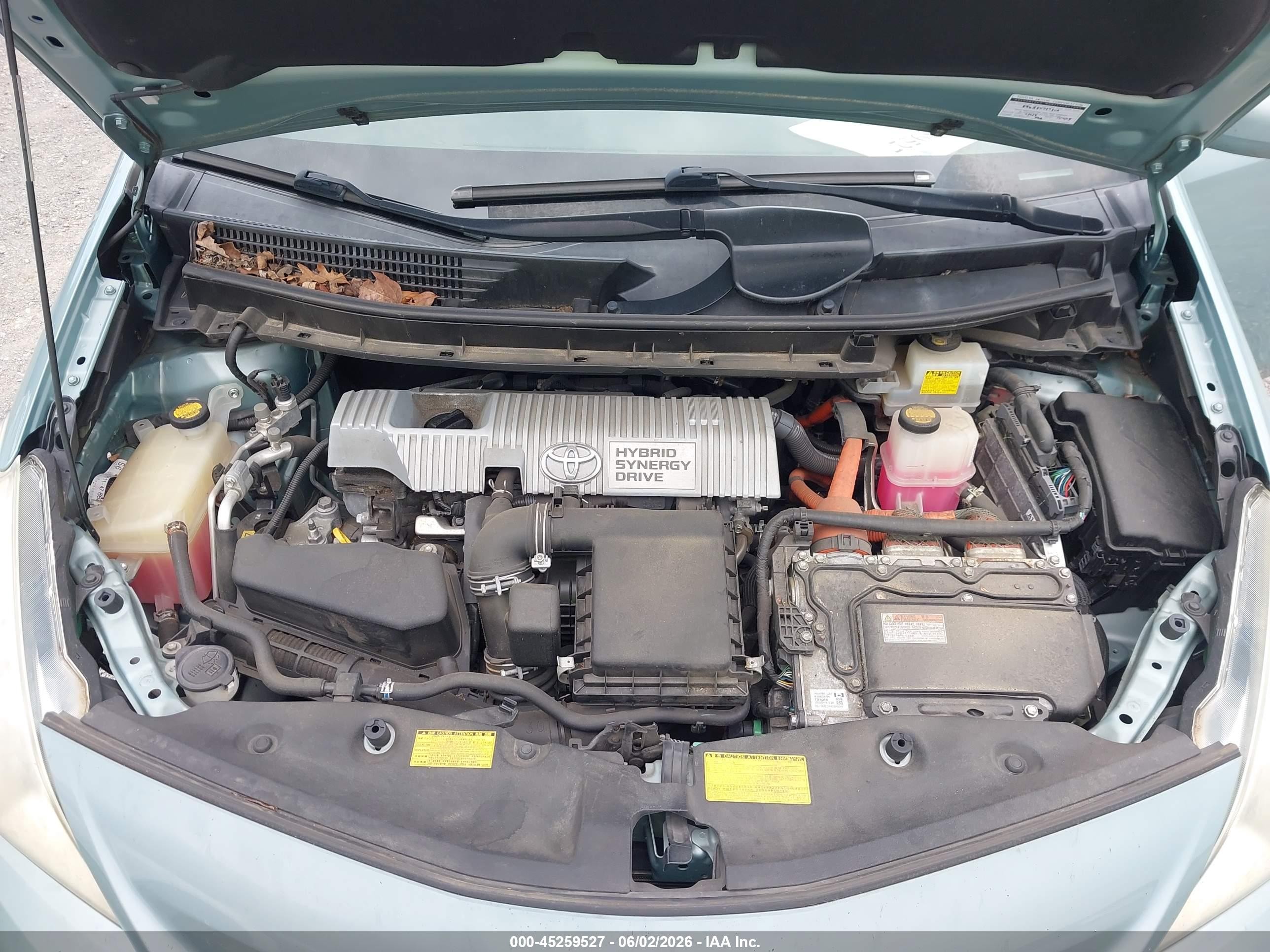 2013 Toyota Prius V Two Green vin: JTDZN3EU1D3283292