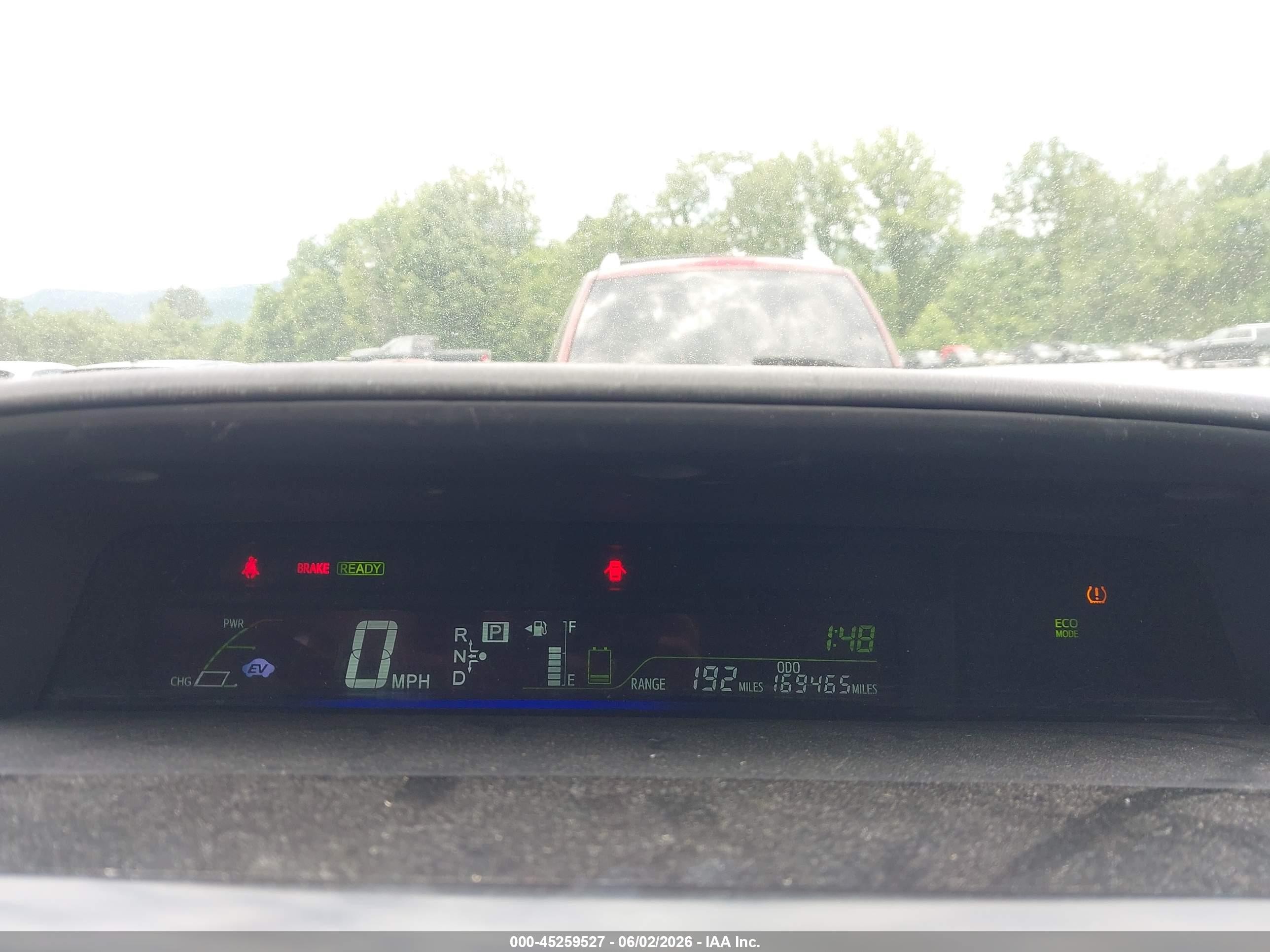 2013 Toyota Prius V Two Green vin: JTDZN3EU1D3283292