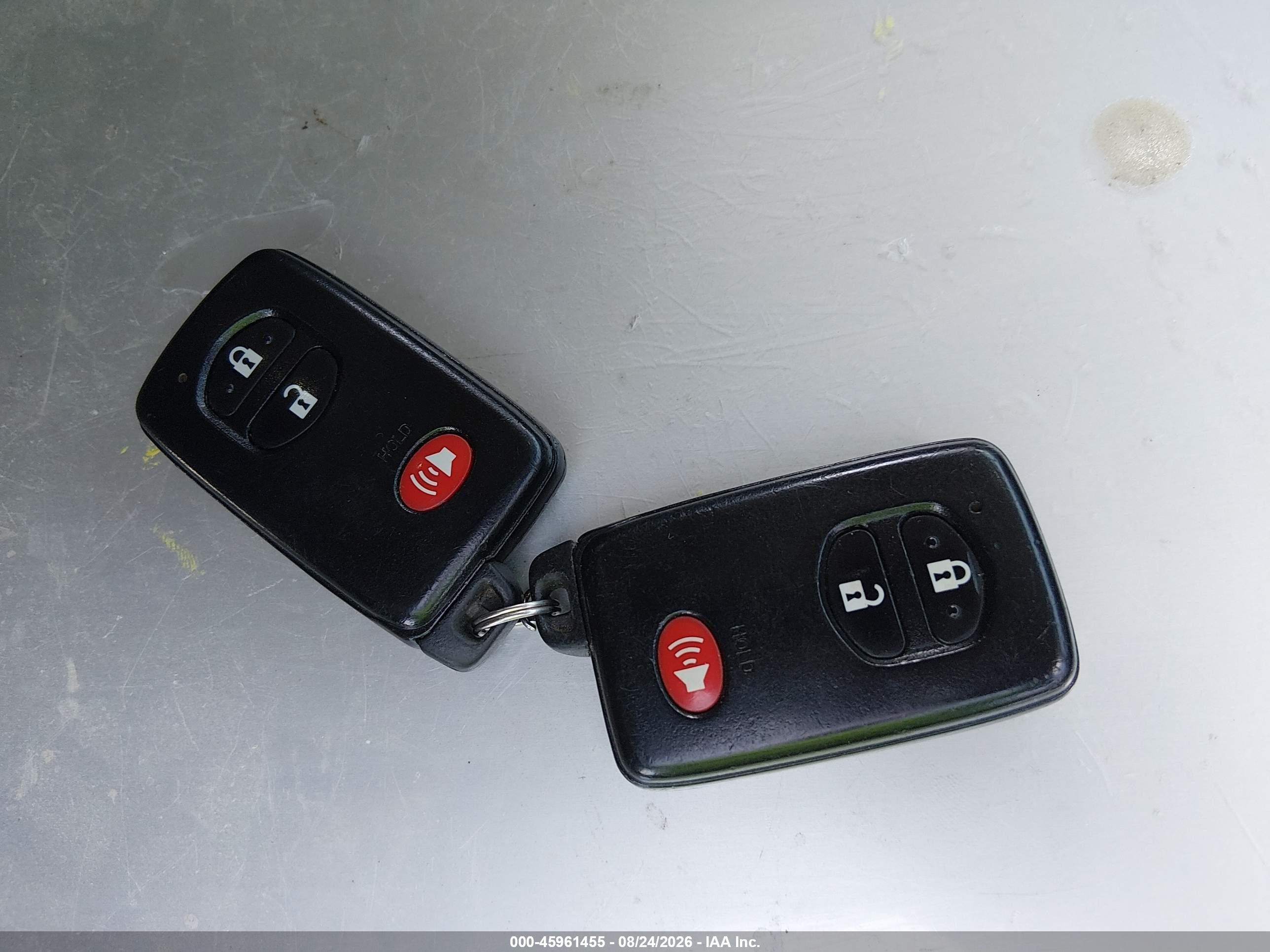 2014 Toyota Prius V Two Orange vin: JTDZN3EU1E3304210