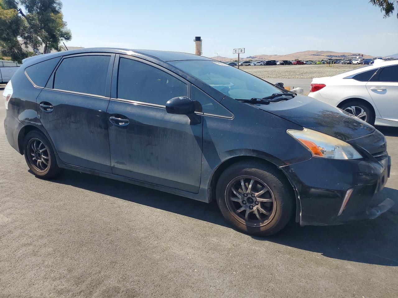2014 Toyota Prius V Three Black vin: JTDZN3EU1EJ010348