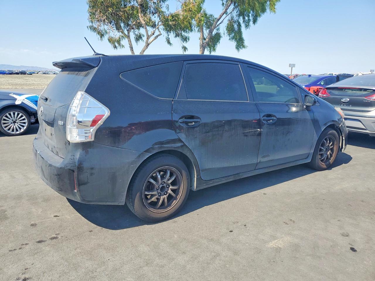 2014 Toyota Prius V Three Black vin: JTDZN3EU1EJ010348