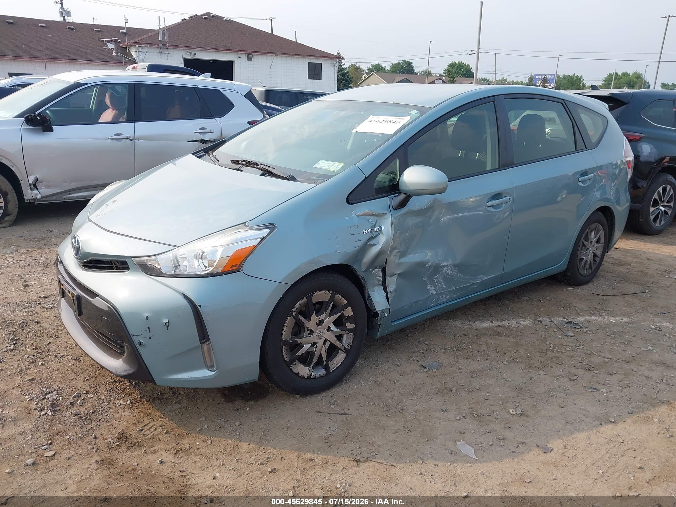 2015 Toyota Prius V Three Бирюзовый vin: JTDZN3EU1FJ021741