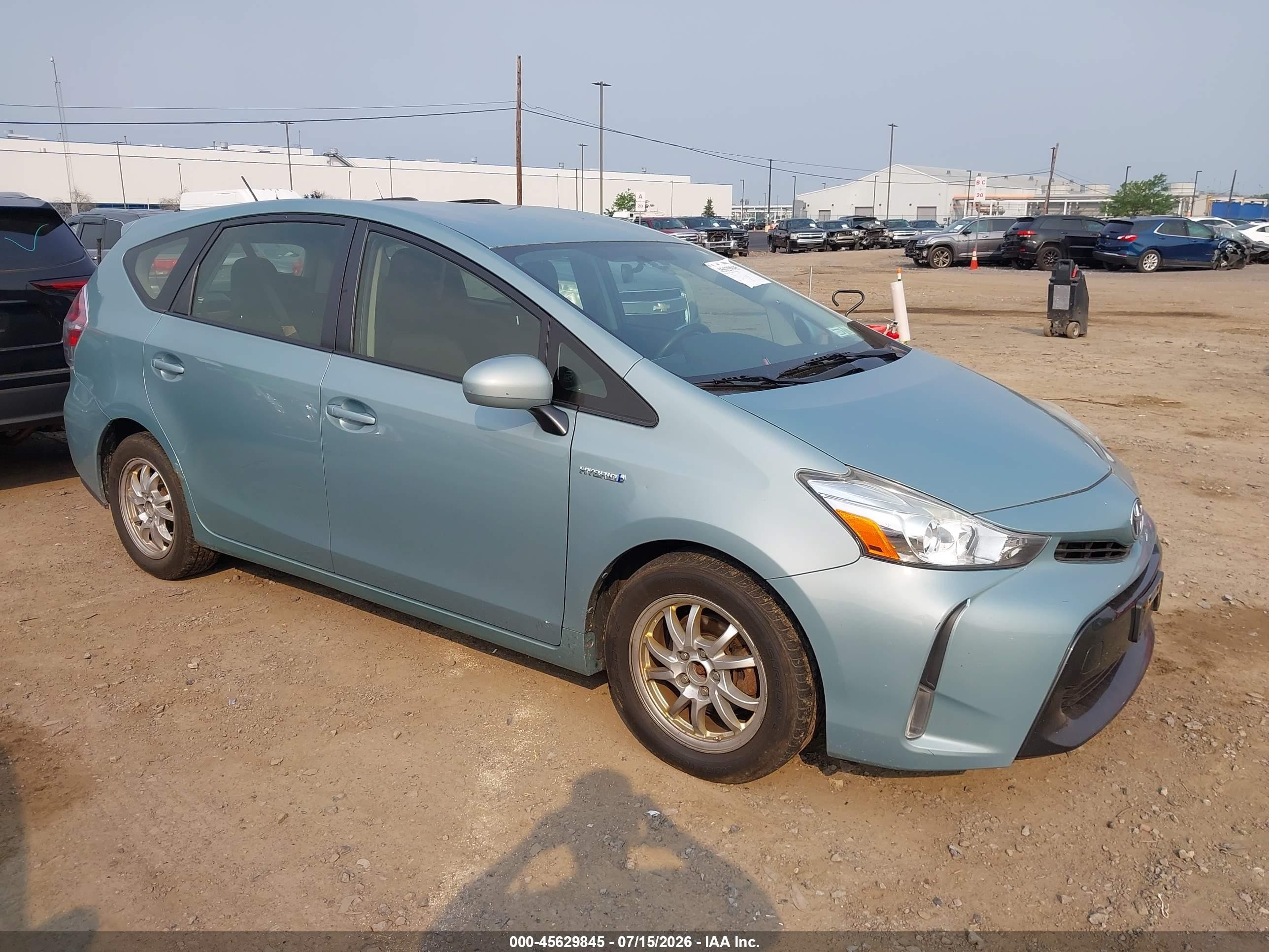 2015 Toyota Prius V Three Бирюзовый vin: JTDZN3EU1FJ021741