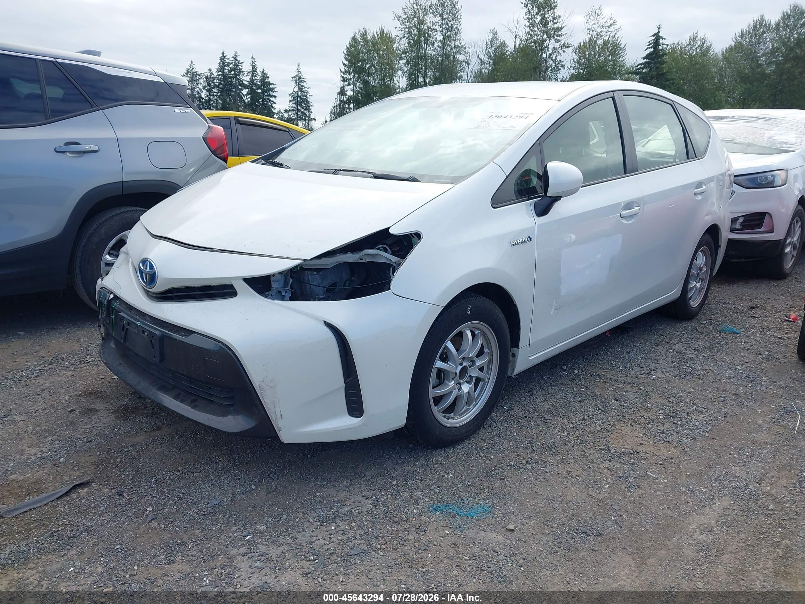 2015 Toyota Prius V Two Белый vin: JTDZN3EU1FJ026504