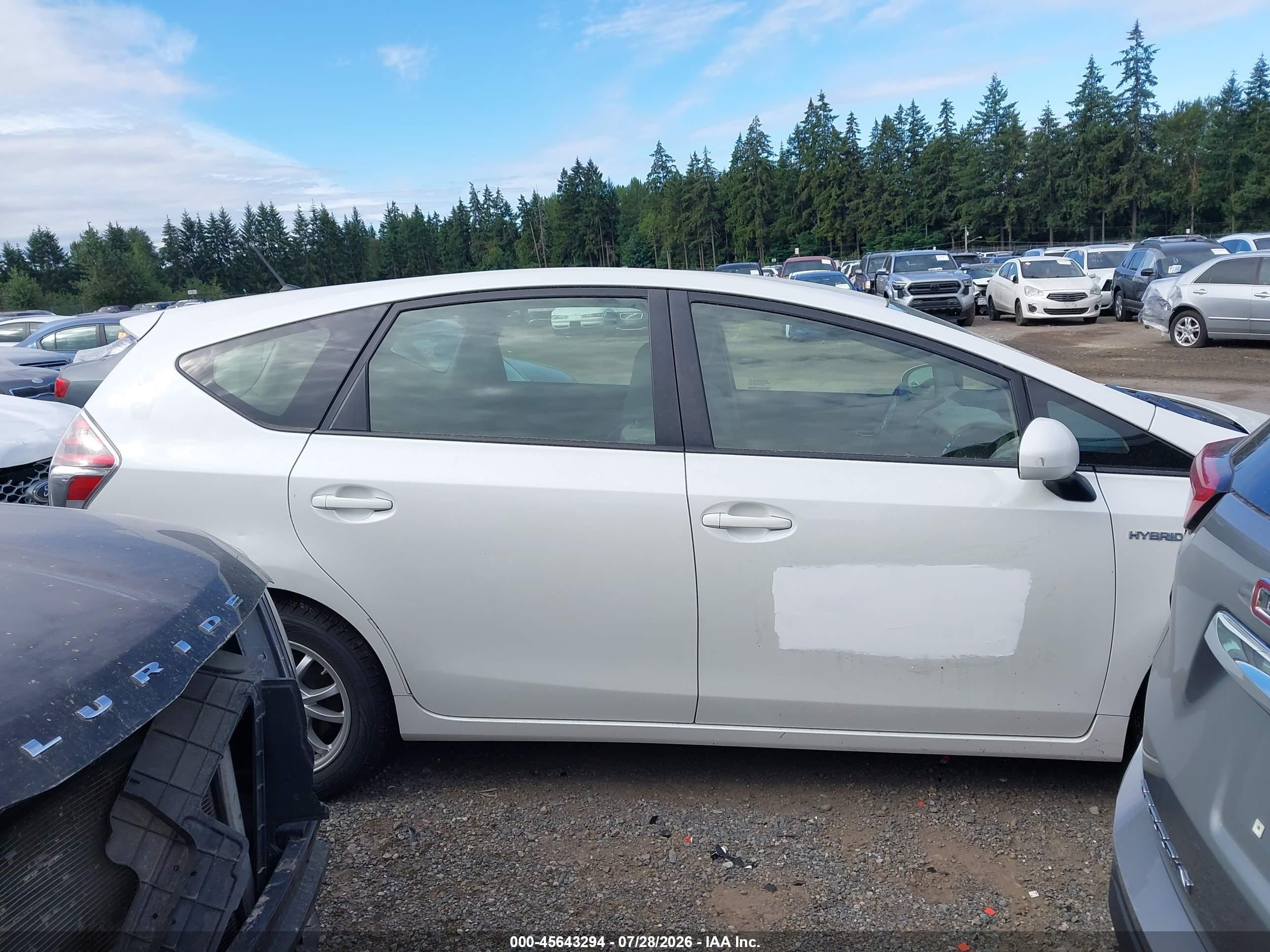 2015 Toyota Prius V Two Белый vin: JTDZN3EU1FJ026504