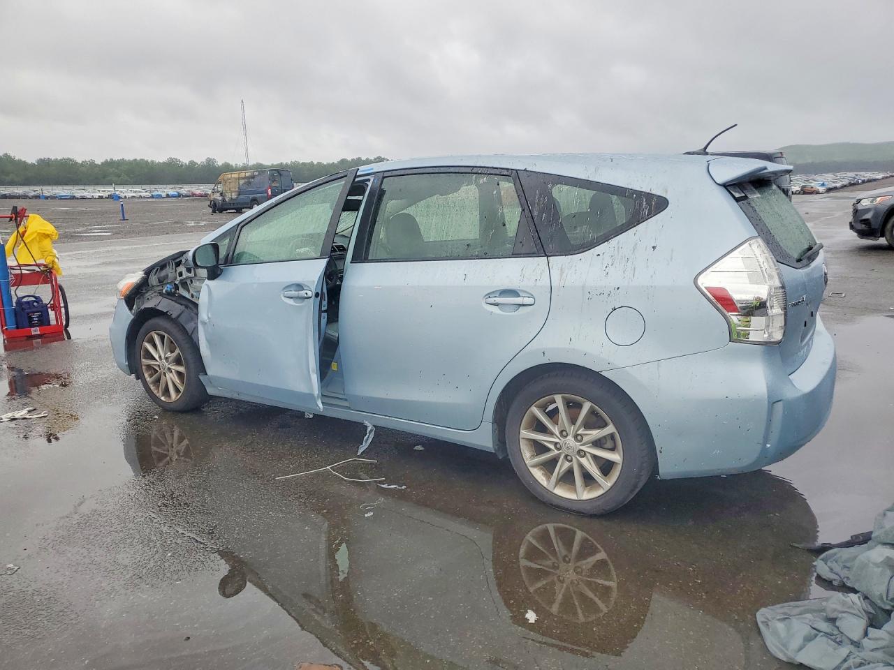 2012 Toyota Prius V Five Turquoise vin: JTDZN3EU2C3029010