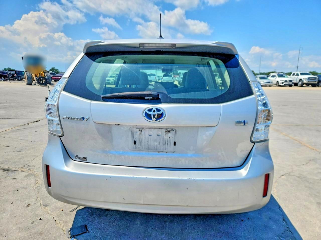 2012 Toyota Prius V Three Silver vin: JTDZN3EU2C3033557