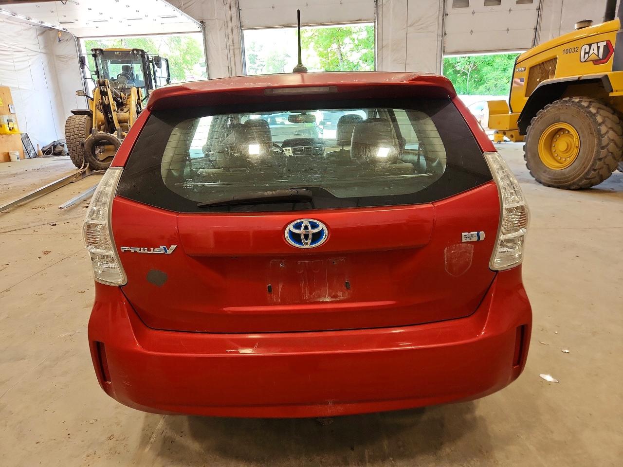 2012 Toyota Prius V Five Red vin: JTDZN3EU2C3042856