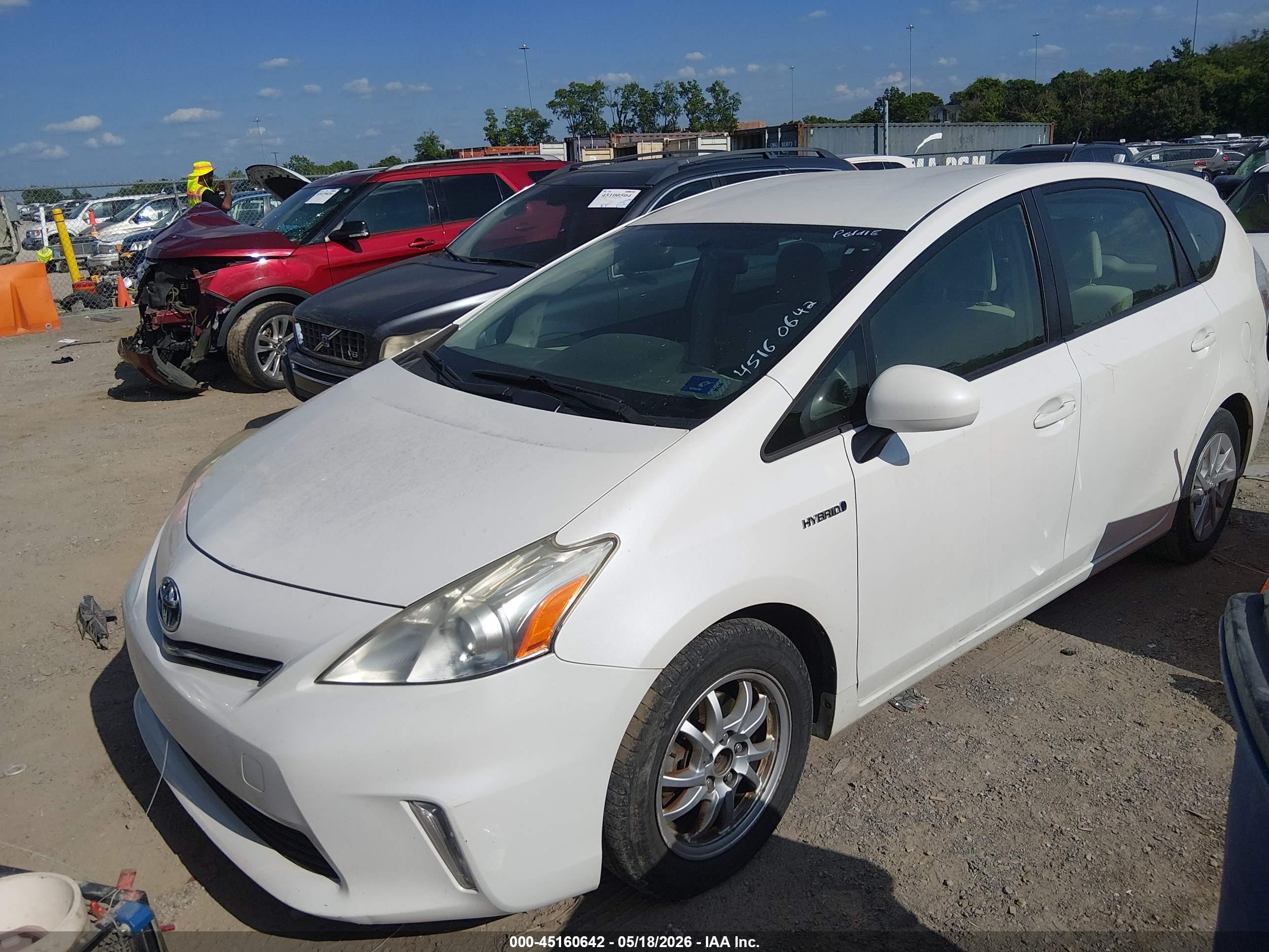 2012 Toyota Prius V Three White vin: JTDZN3EU2C3043568