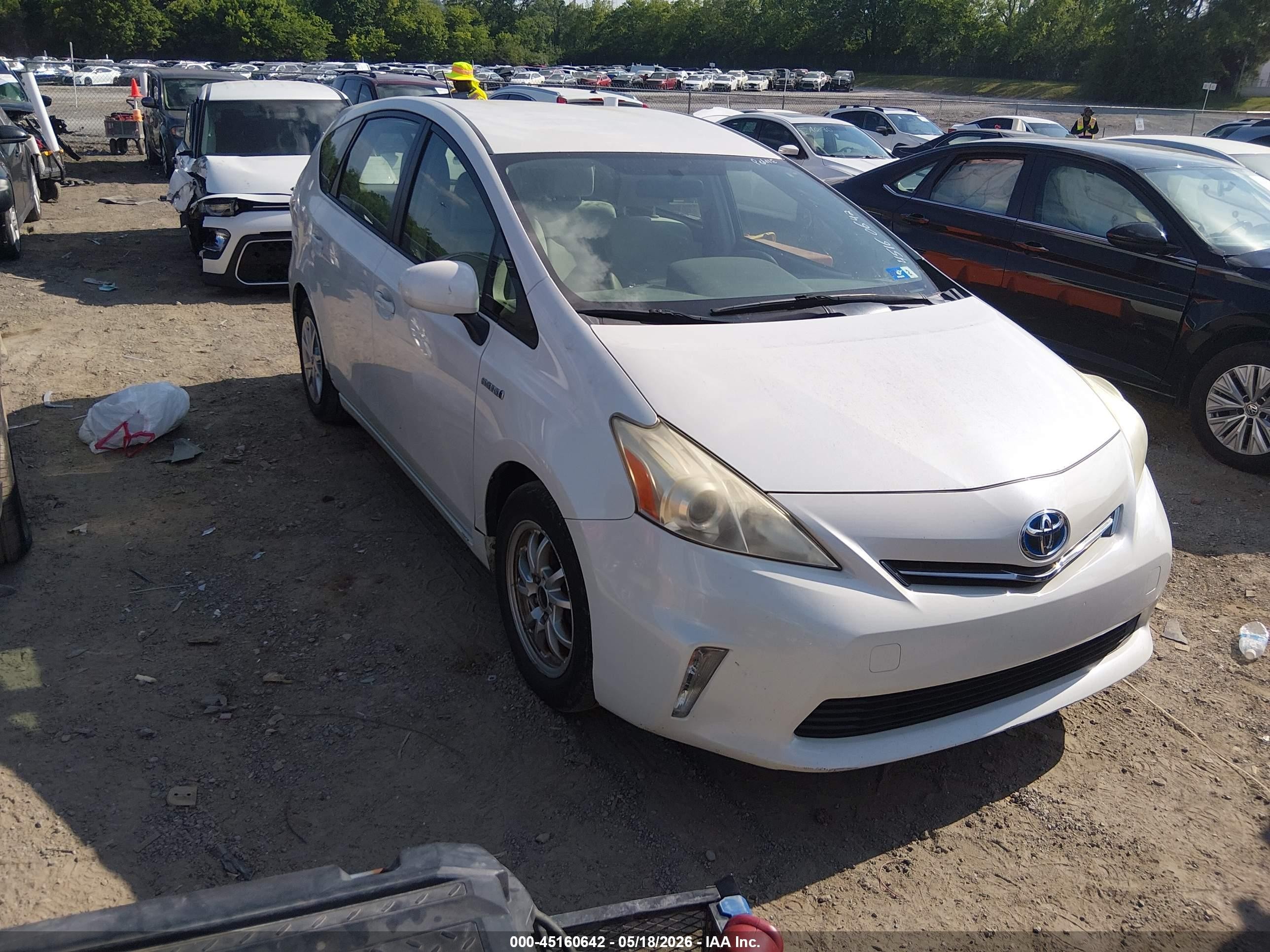 2012 Toyota Prius V Three White vin: JTDZN3EU2C3043568