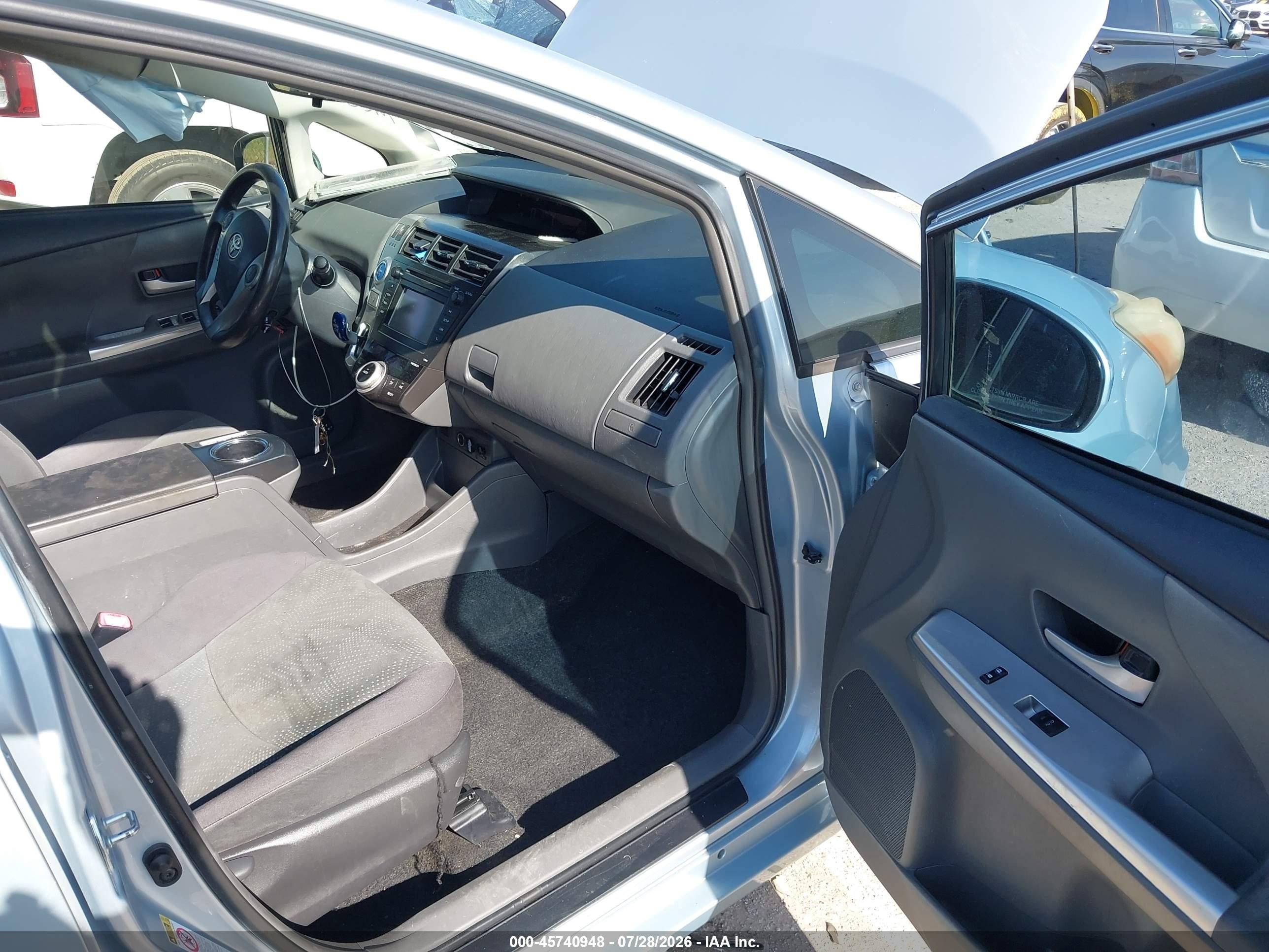2012 Toyota Prius V Two Silver vin: JTDZN3EU2C3072147