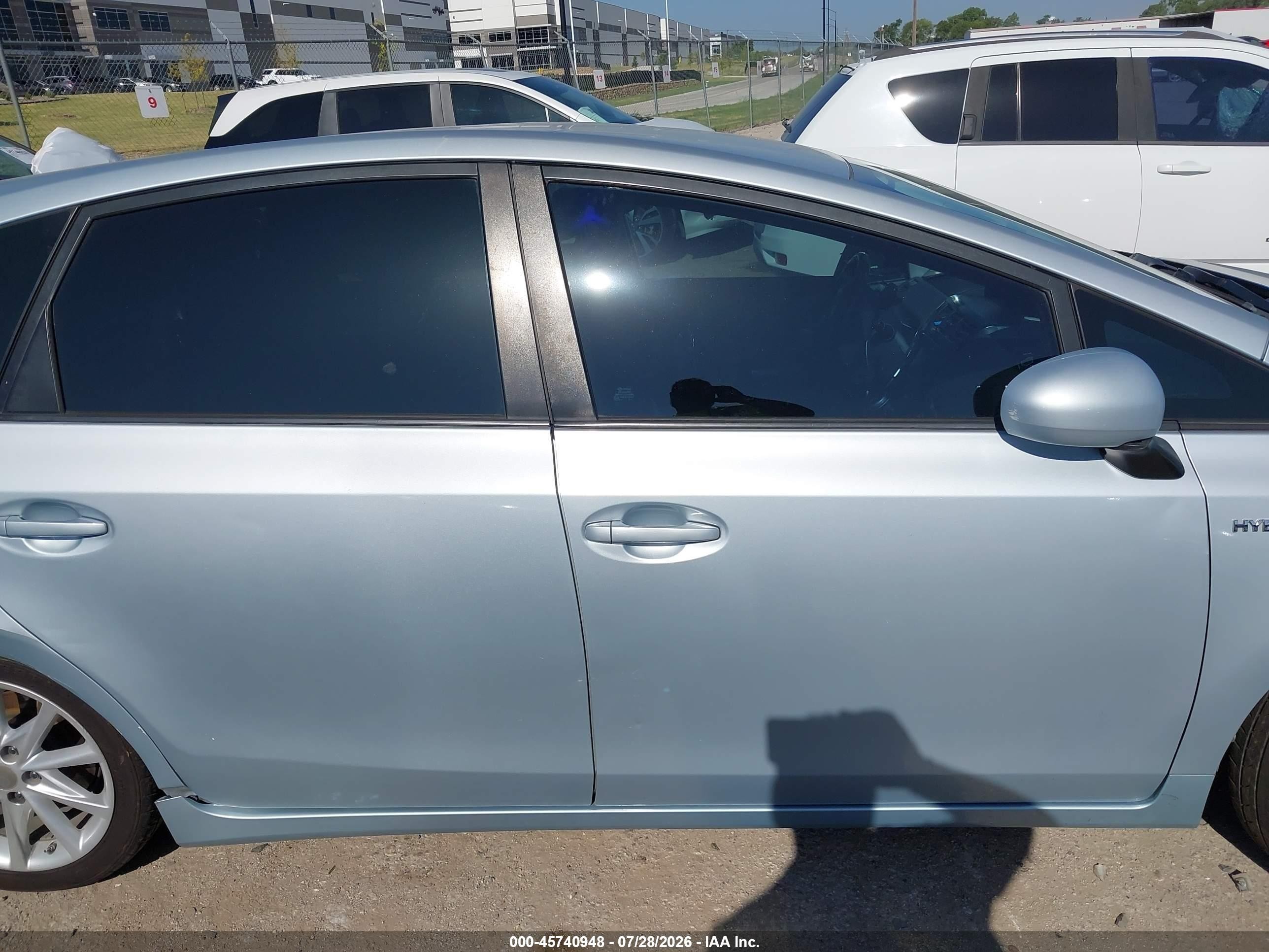 2012 Toyota Prius V Two Silver vin: JTDZN3EU2C3072147