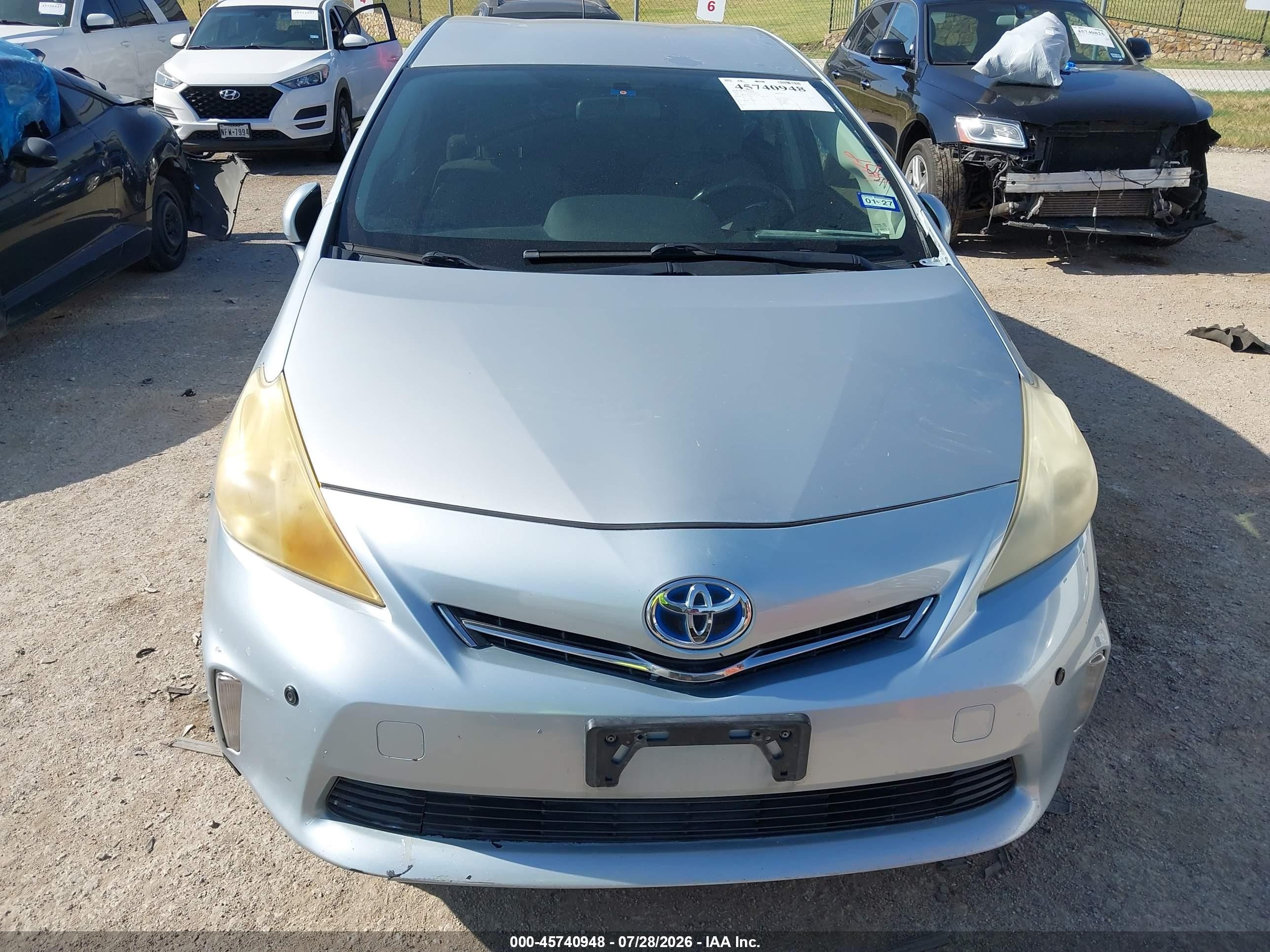 2012 Toyota Prius V Two Silver vin: JTDZN3EU2C3072147