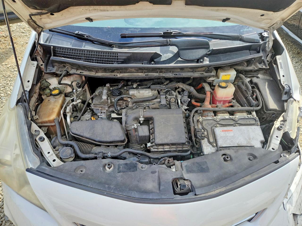 2012 Toyota Prius V Three White vin: JTDZN3EU2C3136462