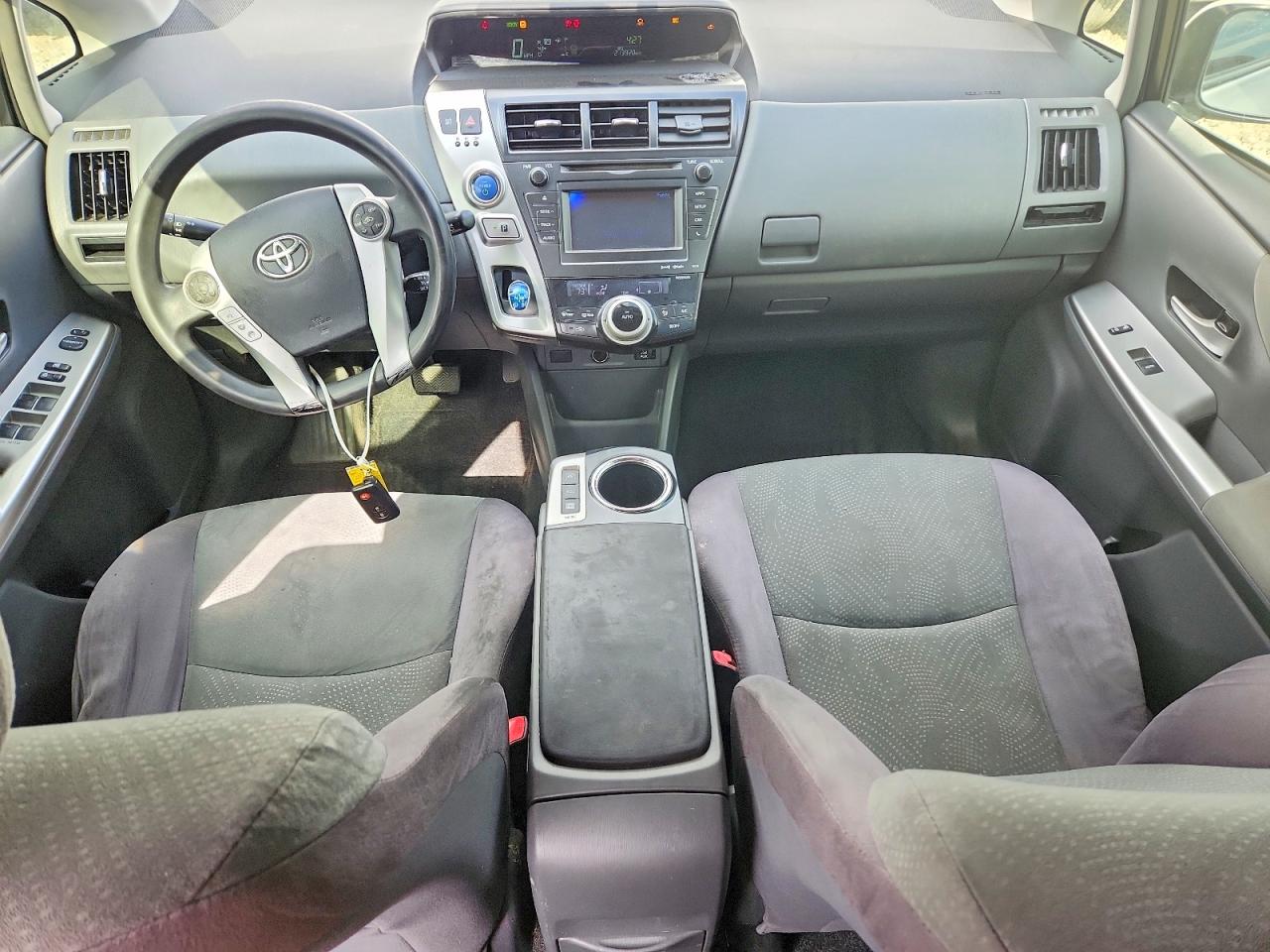 2012 Toyota Prius V Three White vin: JTDZN3EU2C3136462