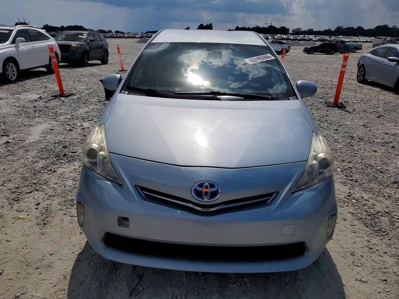 2012 Toyota Prius V Three Blue vin: JTDZN3EU2C3138258