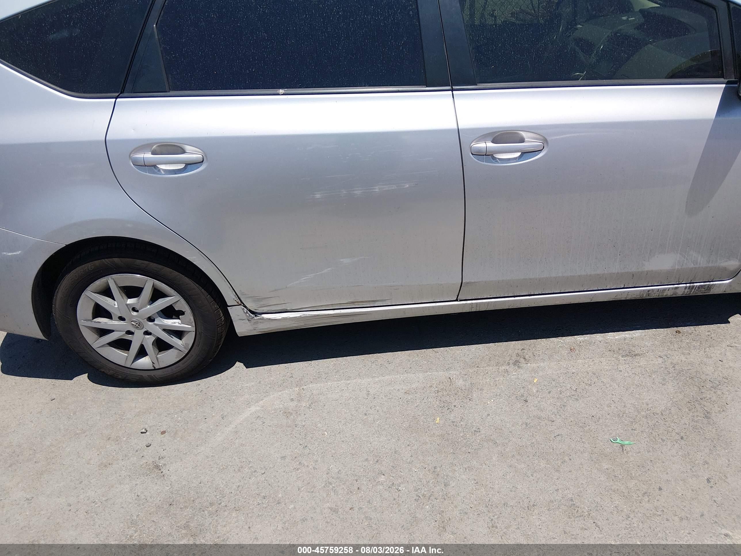 2012 Toyota Prius V Three Silver vin: JTDZN3EU2C3149003