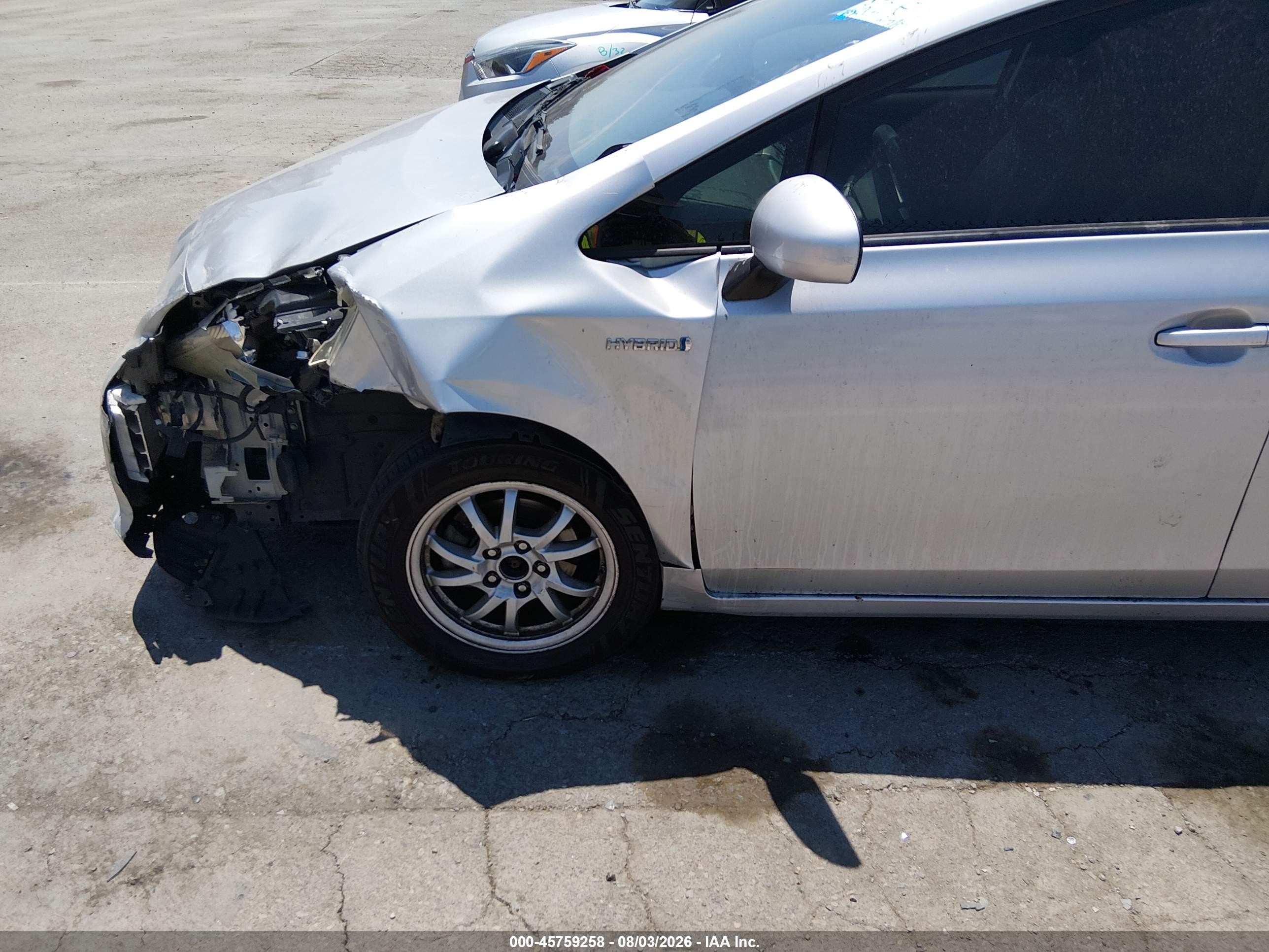 2012 Toyota Prius V Three Silver vin: JTDZN3EU2C3149003