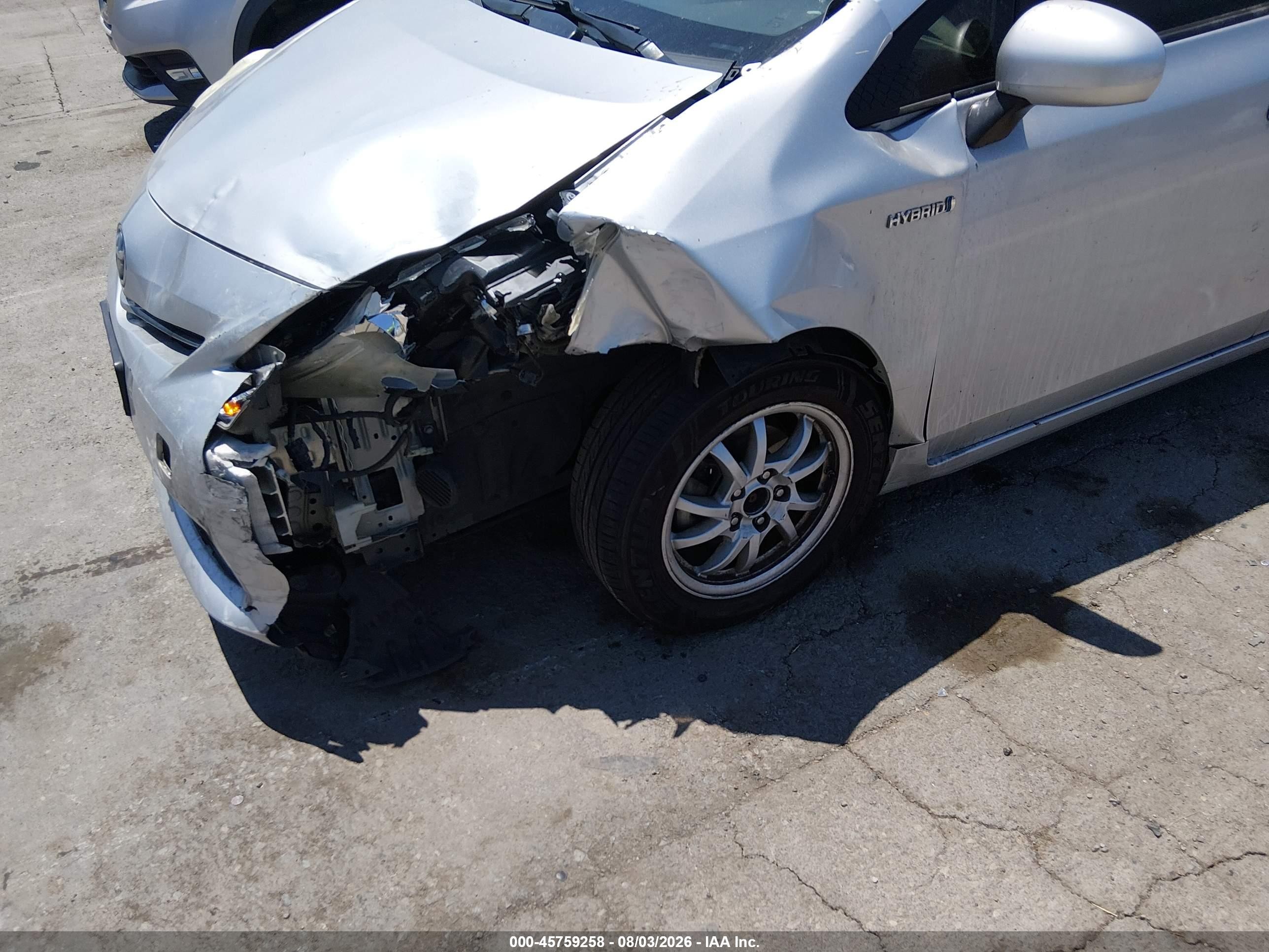 2012 Toyota Prius V Three Silver vin: JTDZN3EU2C3149003