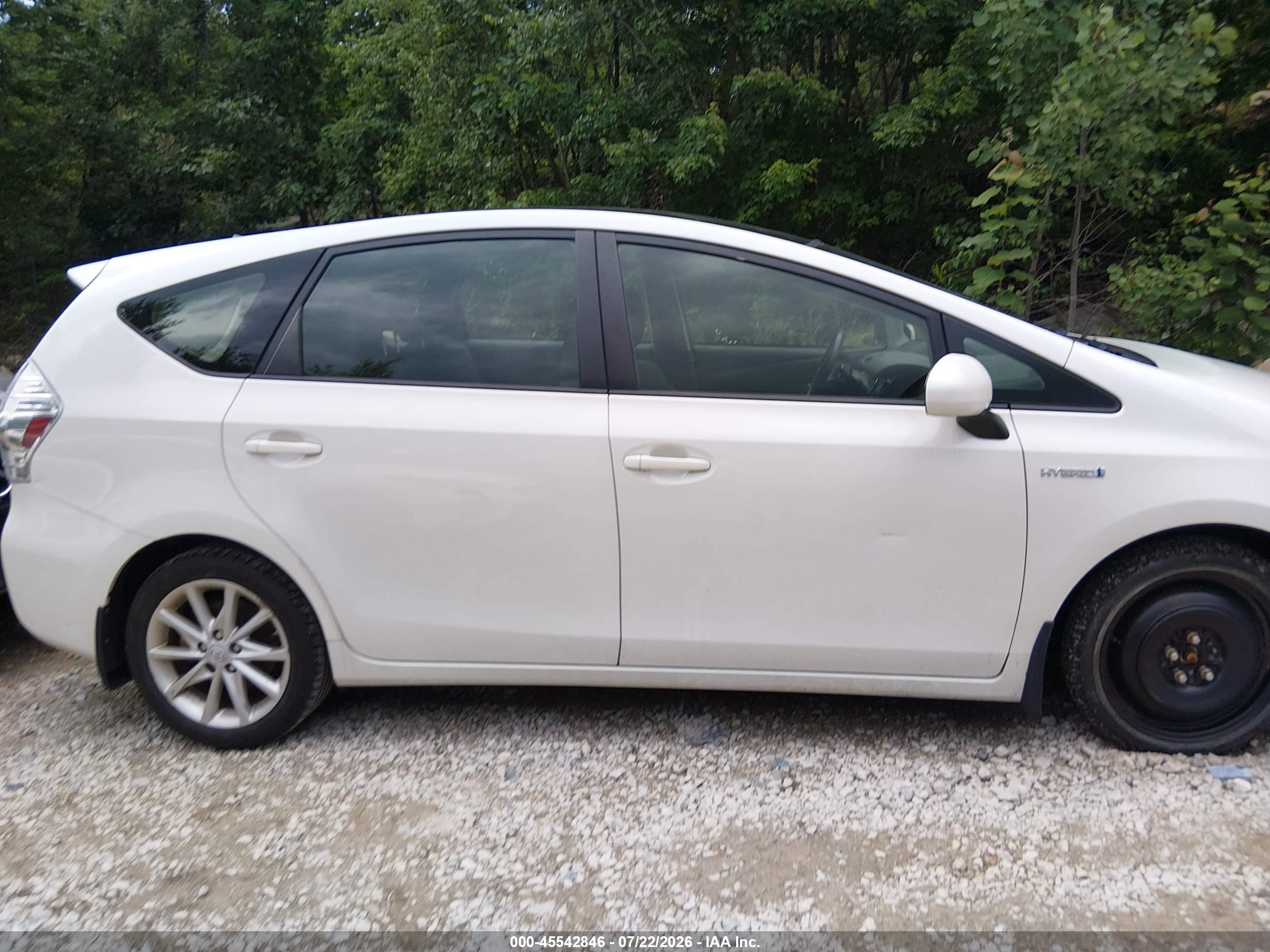 2012 Toyota Prius V Five White vin: JTDZN3EU2C3149504